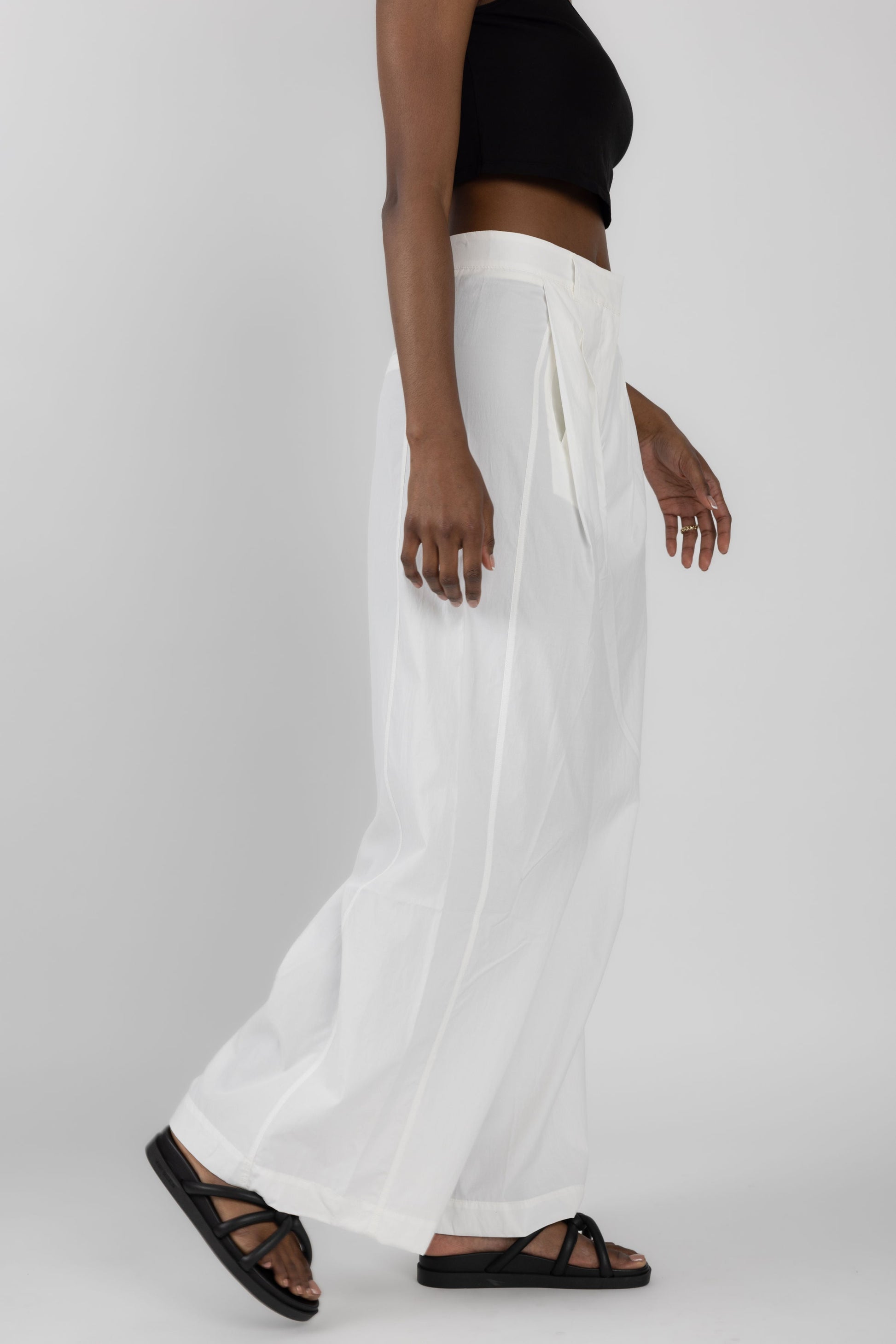 ANDREA YA'AQOV Pleated Wide Leg Pant in White