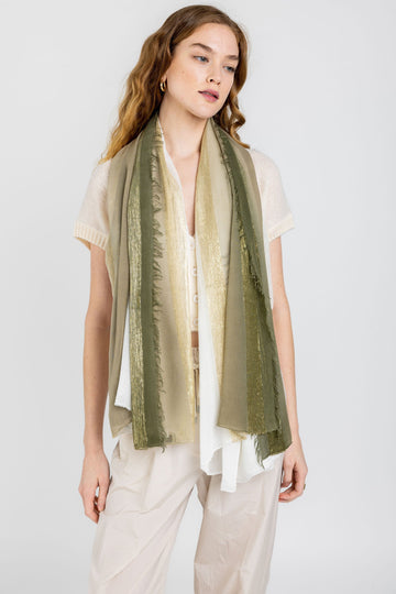 FABIANA FILIPPI Gold Metallic Threaded Scarf in White and Green