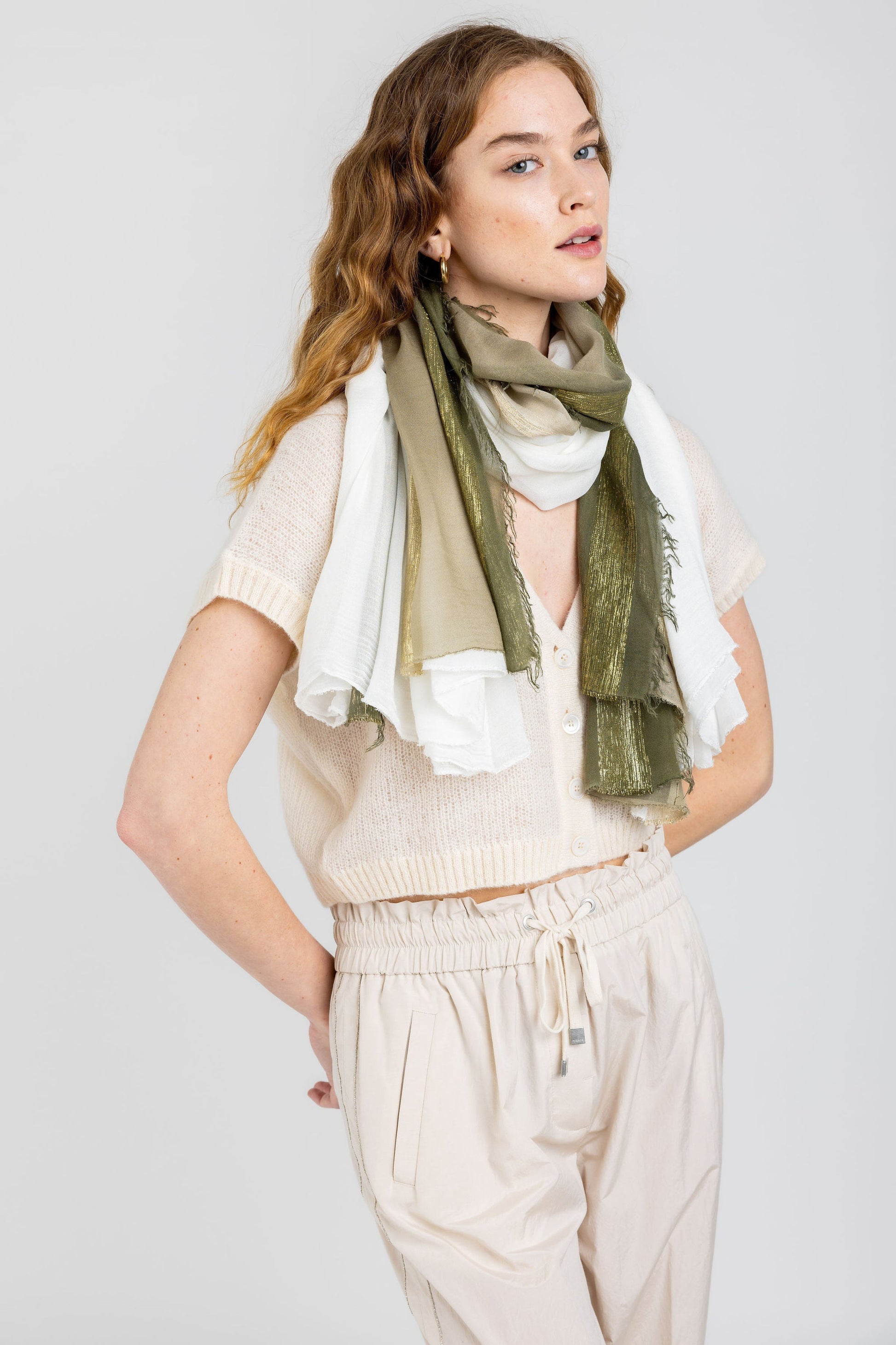 FABIANA FILIPPI Gold Metallic Threaded Scarf in White and Green
