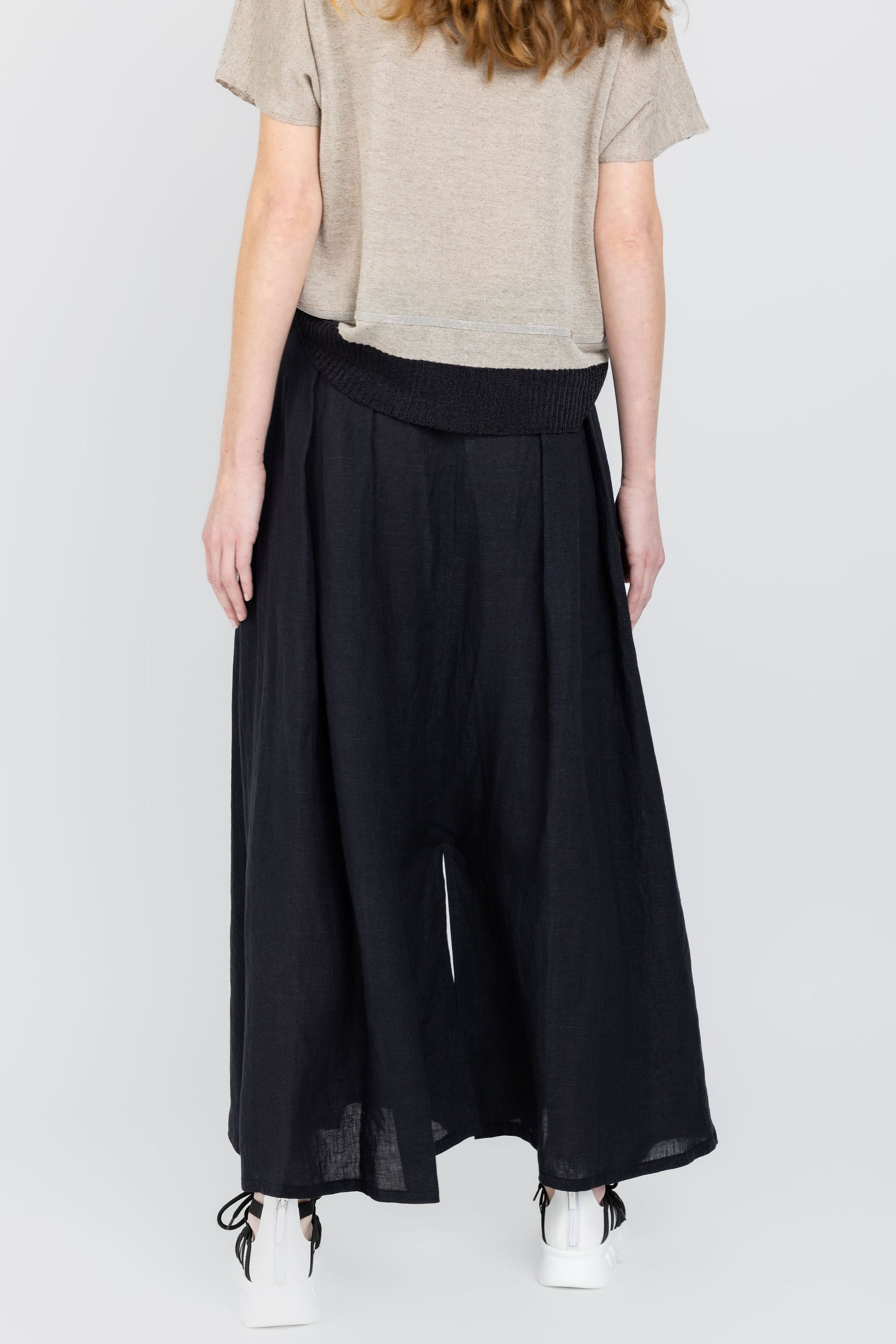 FABIANA FILIPPI Long Linen Skirt in Nero