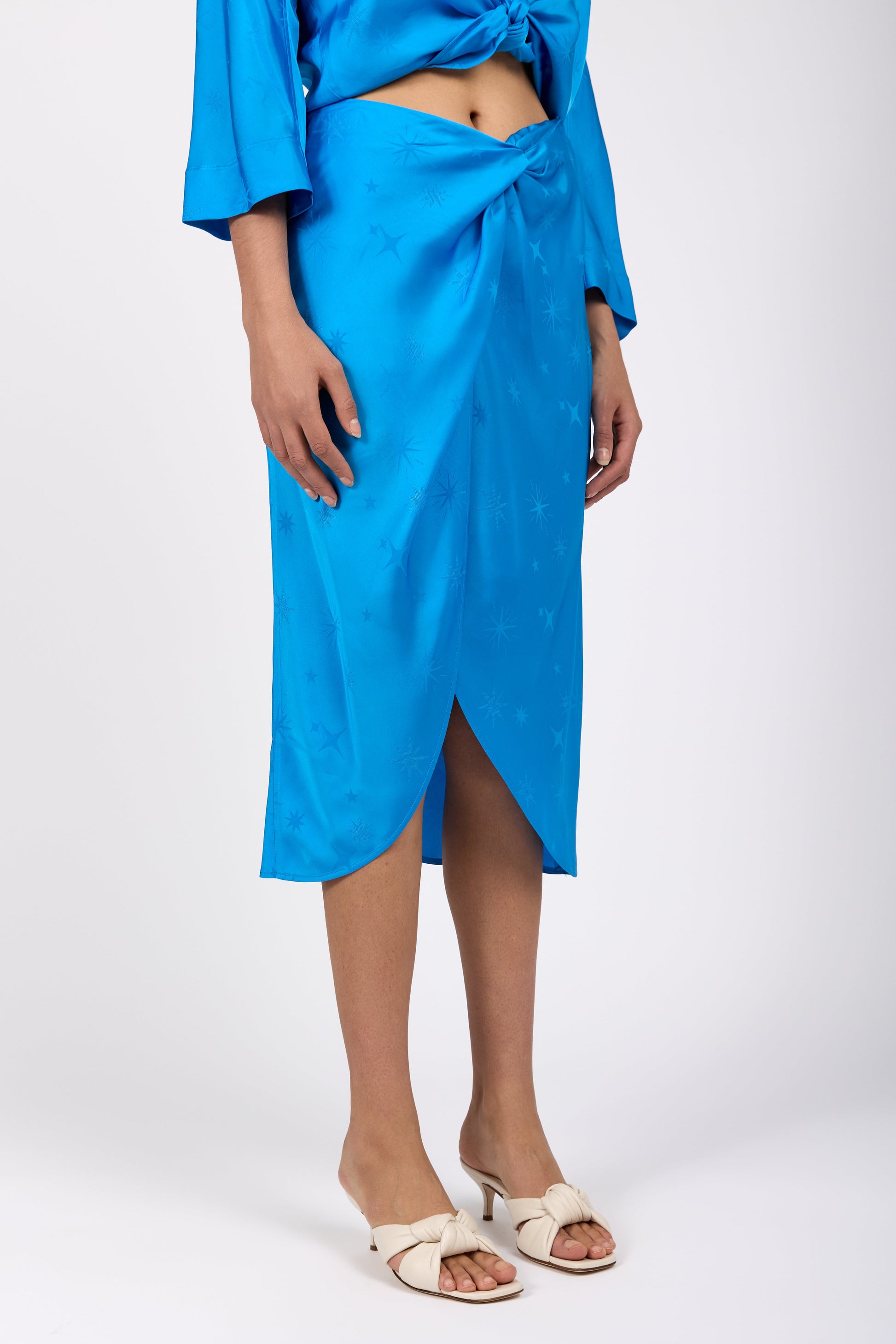 FORTE FORTE Étoile Jacquard Satin Skirt in Turquoise
