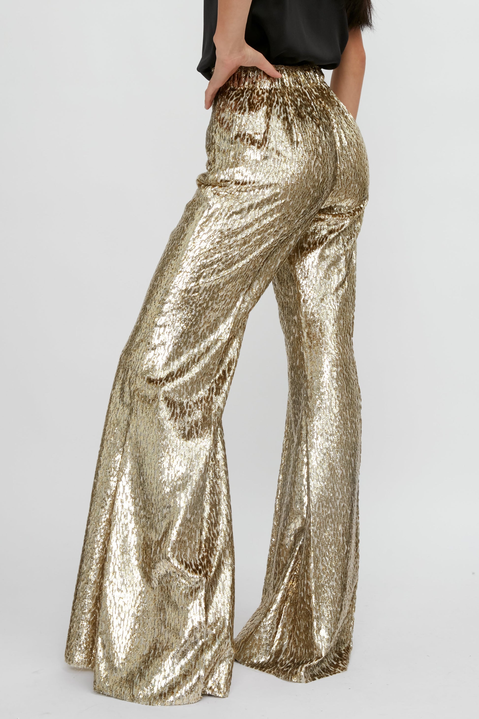 FORTE FORTE Encanto Lurex Velvet Flare Pant in Sol