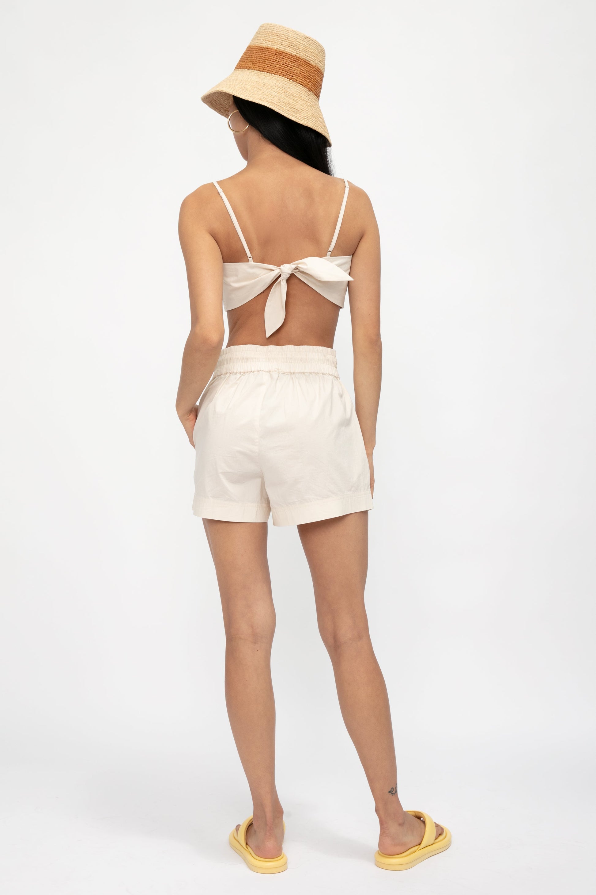 FRAME Drawstring Lounge Short in Flax