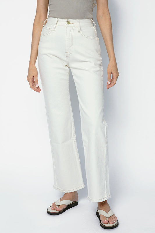 FRAME Le Pixie Jane Jean in Ecru