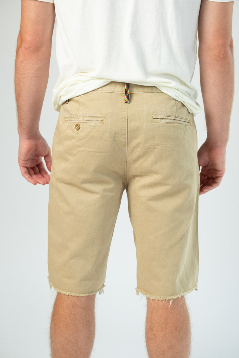 FRAME Men's Raw Hem Short in Khaki
