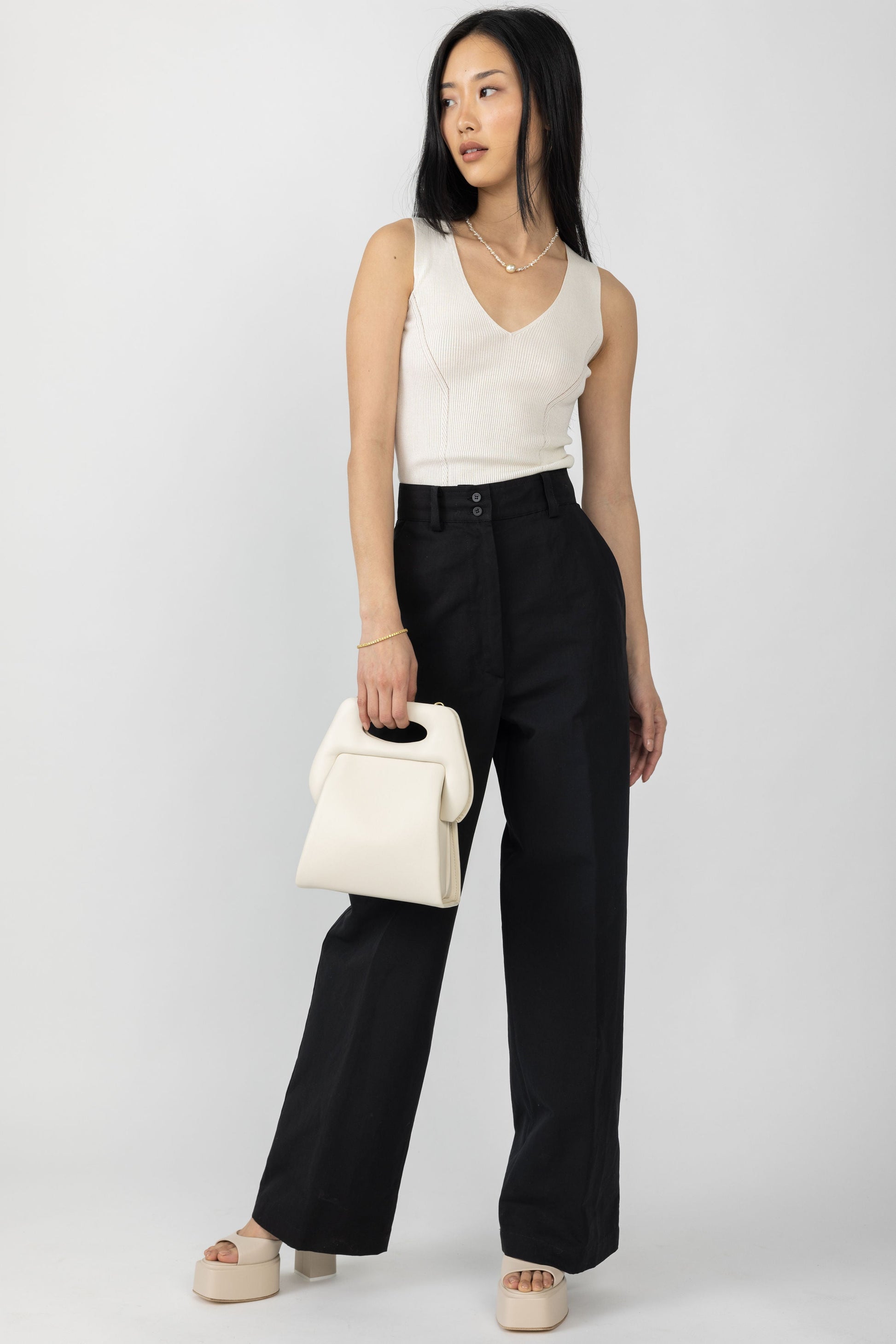 GENTRYPORTOFINO Knit V-Neck Top in Latte