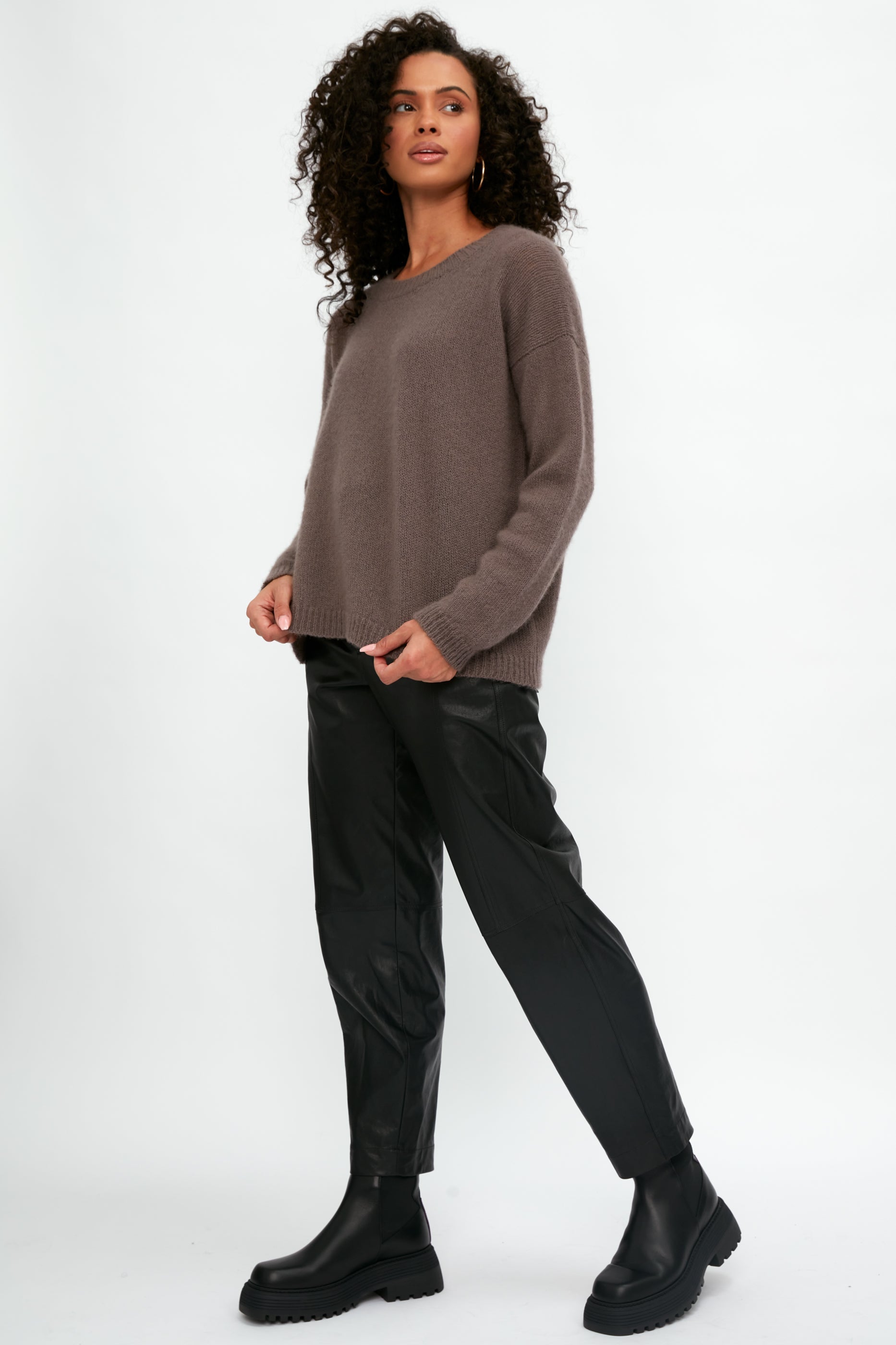 GENTRYPORTOFINO Cropped Leather Pant in Black