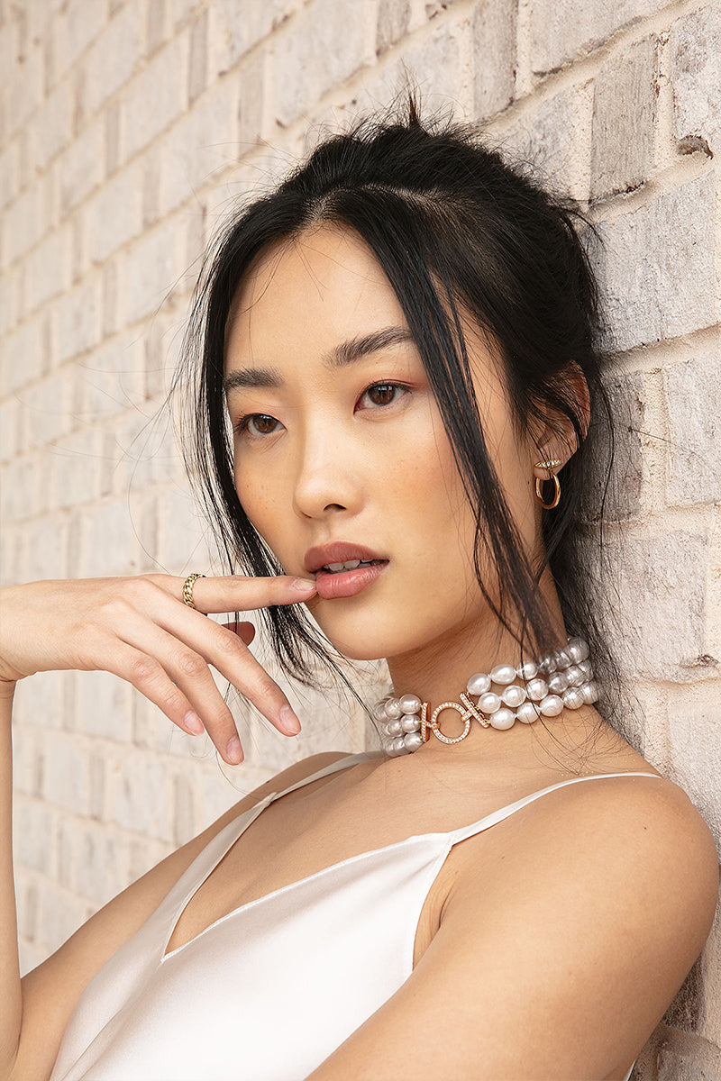 L.A. STEIN White South Sea Pearl Choker with Rose Gold Diamond Clasp