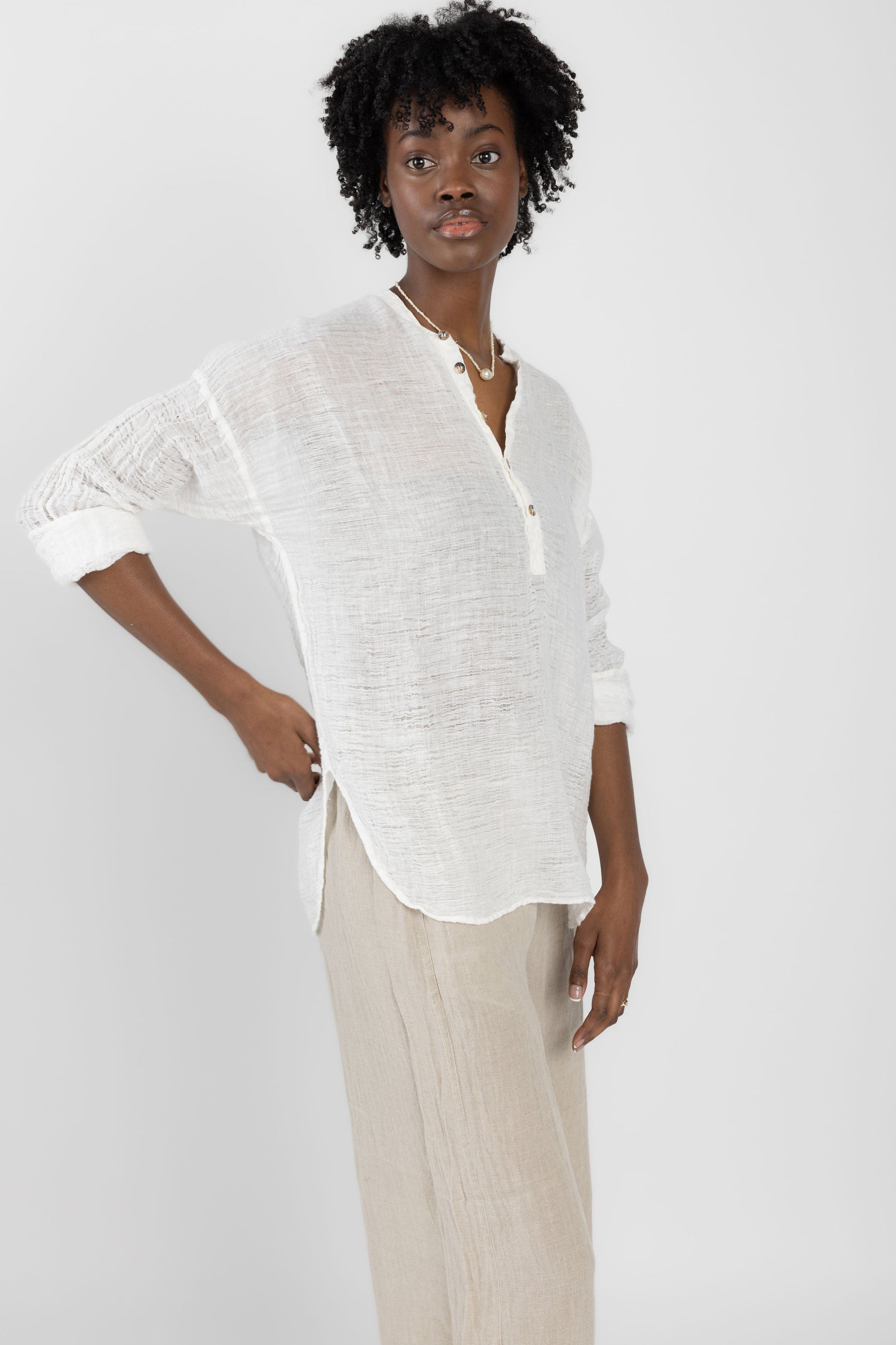 LA BOTTEGA DI BRUNELLA Camicia Serafina Garzata Linen Shirt in Latte