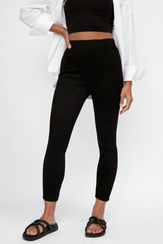 L'AGENCE Nini High Rise Crop Pant in Black