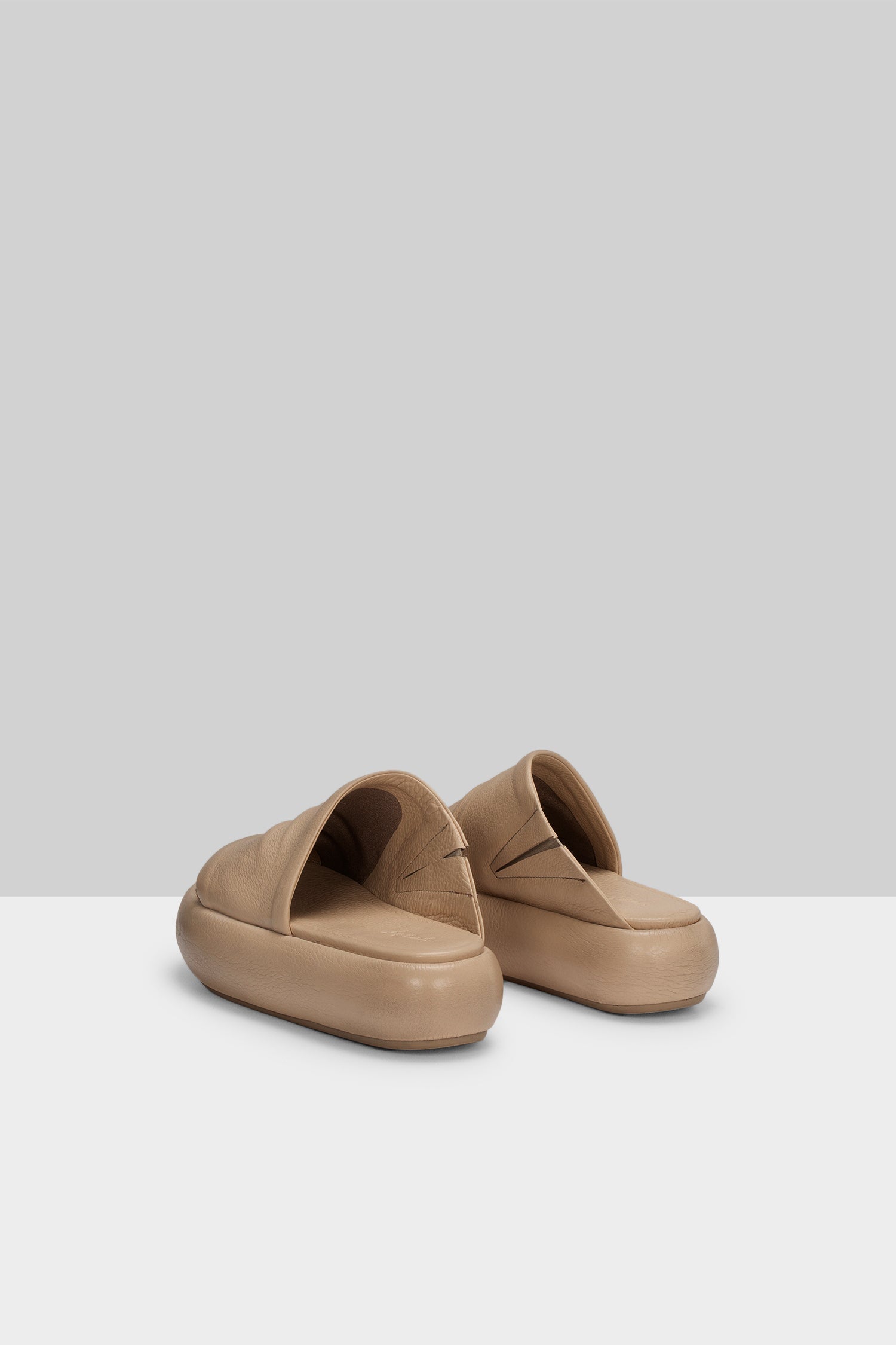 MARSÈLL Ciambellona Leather Platform Slide in Hazelnut