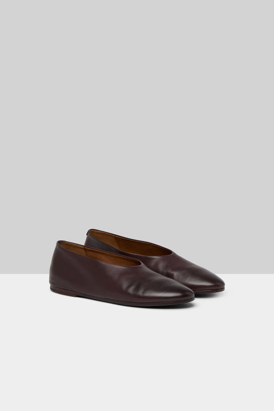 Coltellaccio Leather Ballerina Shoe in Chocowine