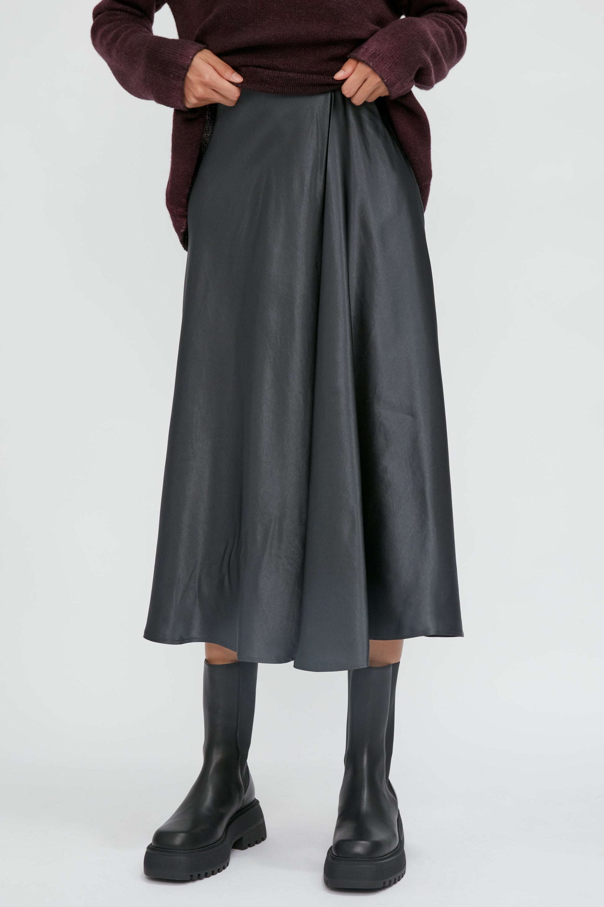 MAX MARA LEISURE Coimbra Skirt in Medium Grey