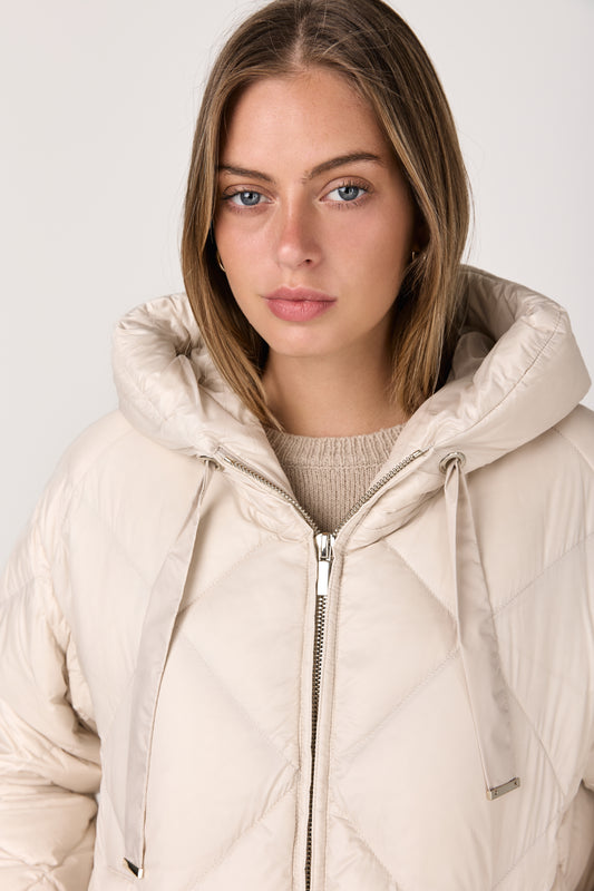 Trefe Puffer Down Coat in Milk