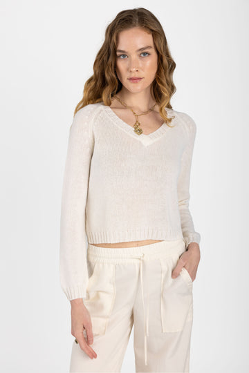 PRIVATE 0204 Airy Summer Cashmere V-Neck Top in White