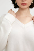 PRIVATE 0204 Cashmere Hand-Stitch V-Neck Sweater in White