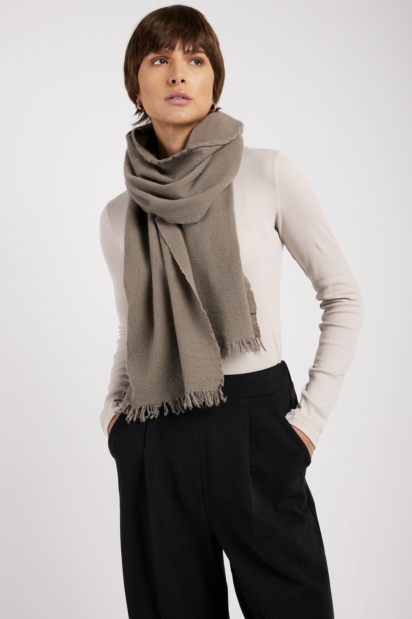 PRIVATE 0204 Cashmere Scarf in Drift
