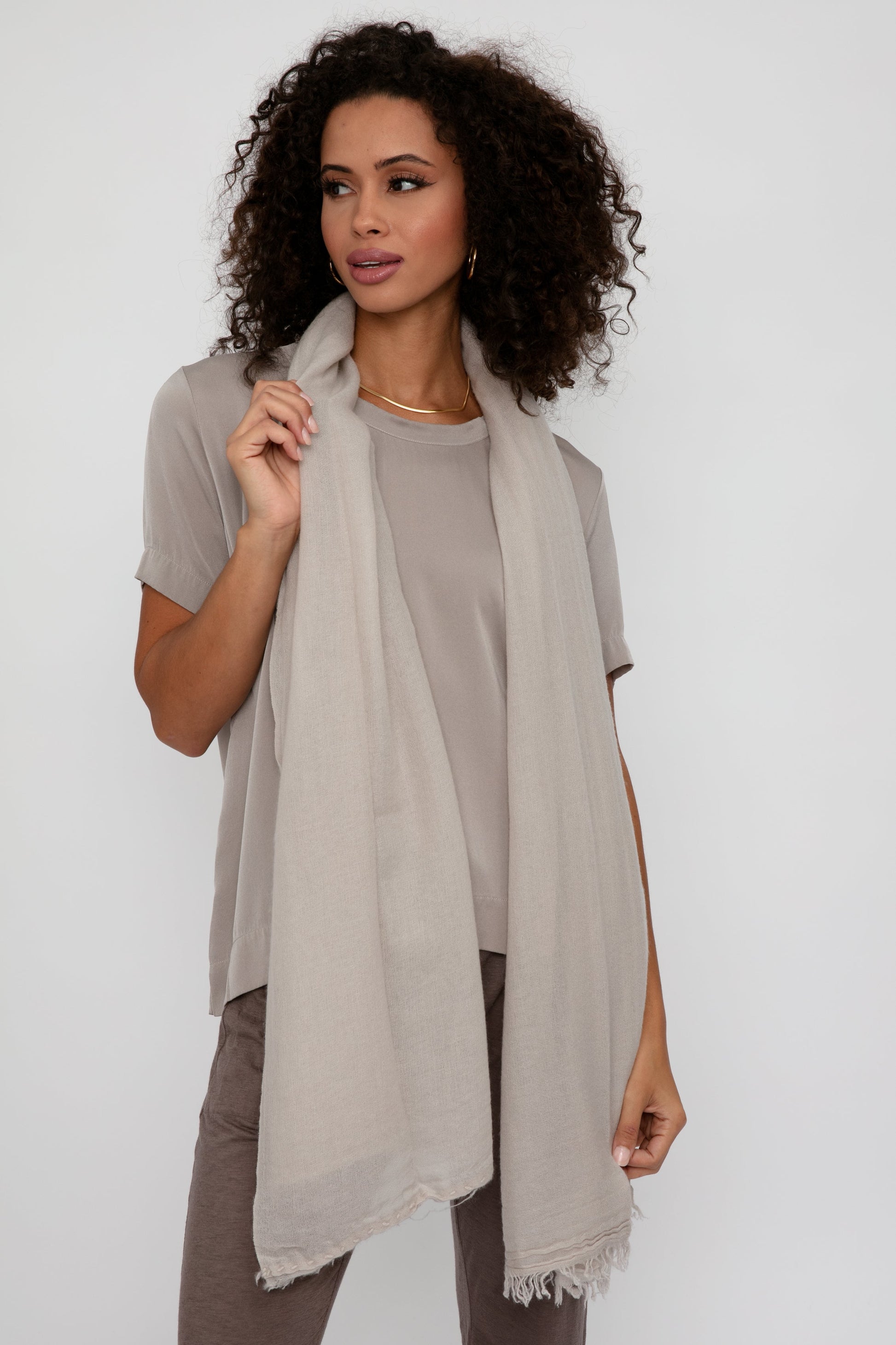 PRIVATE 0204 Net Cashmere Scarf in Dune