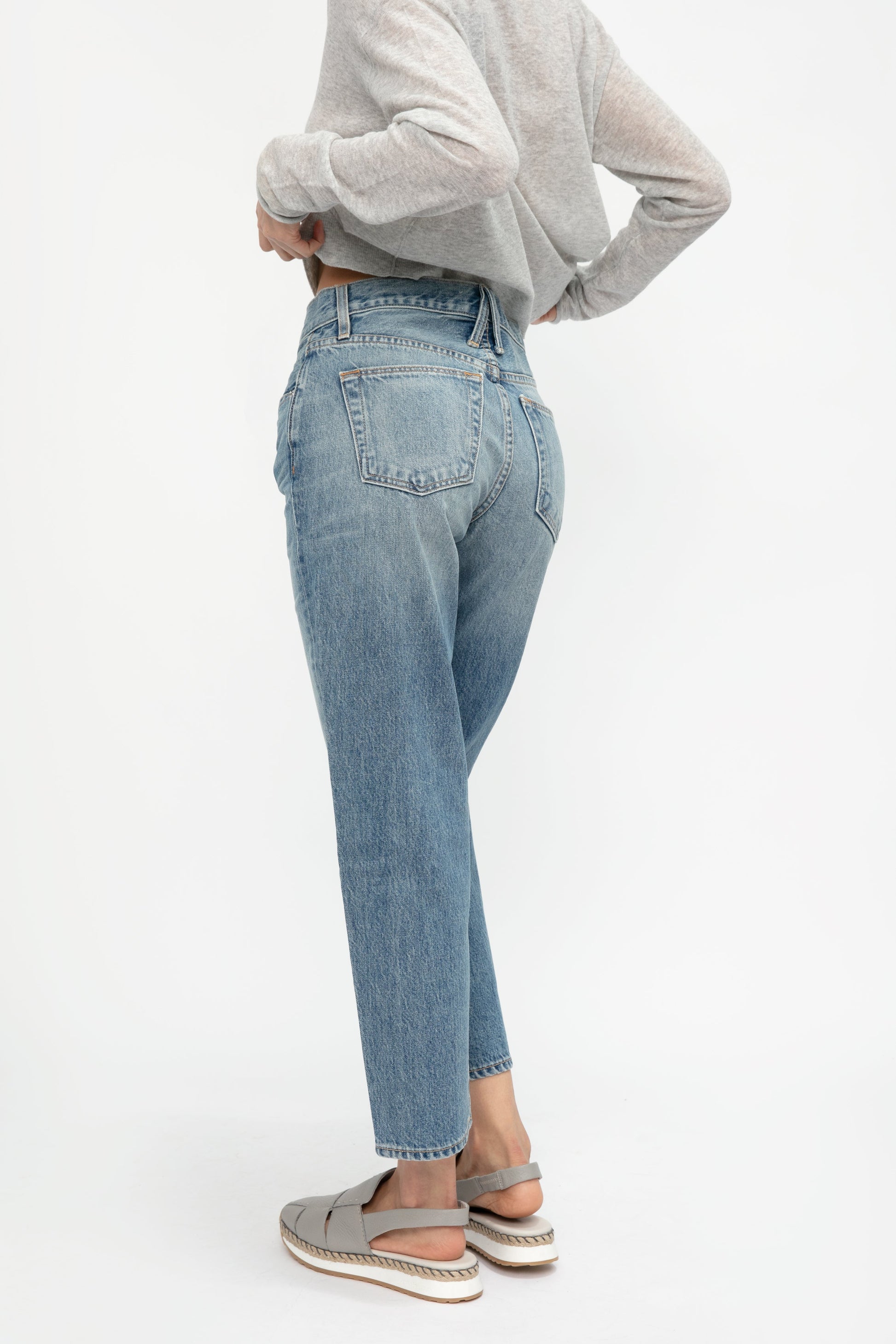 SLVRLAKE Sophie Crop Jean in Badlands