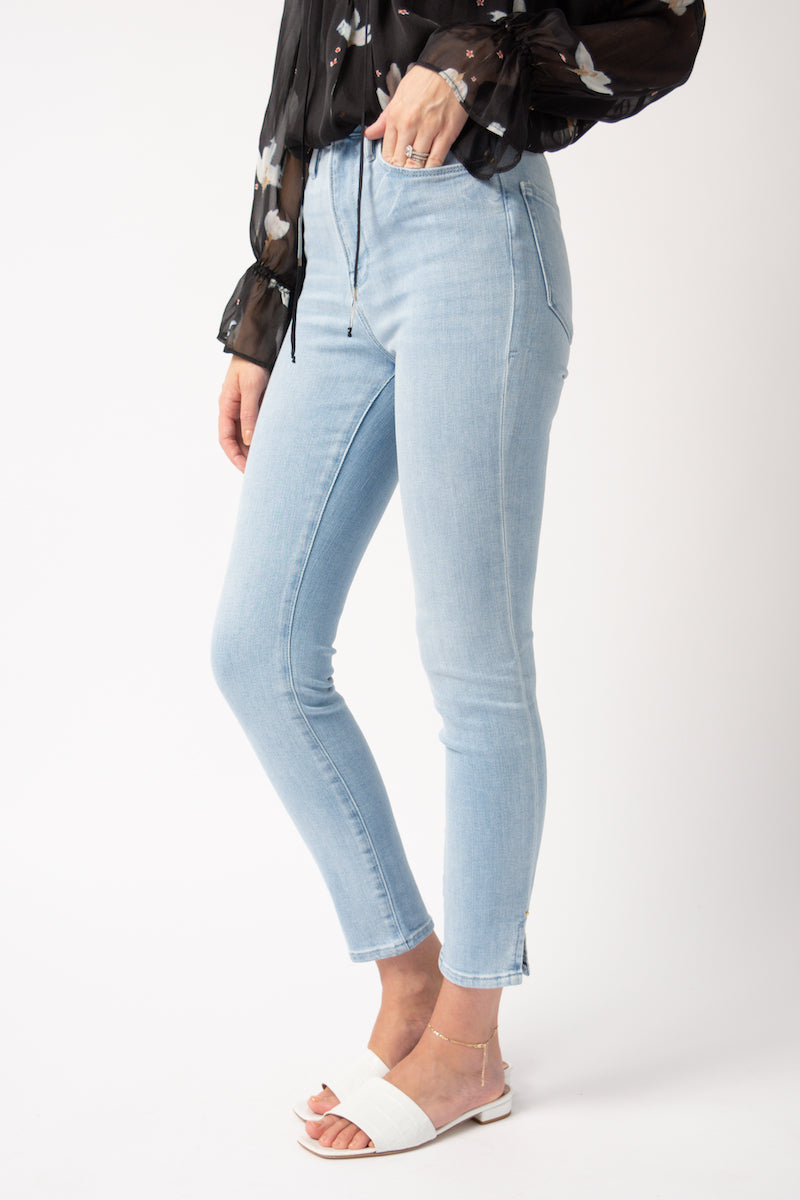 FRAME Ali High Rise Cigarette Slit Rivet in Carnation