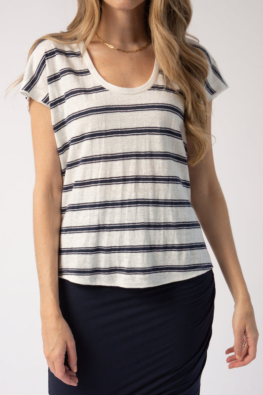 FRAME Easy Scoop Tee in Blanc Multi