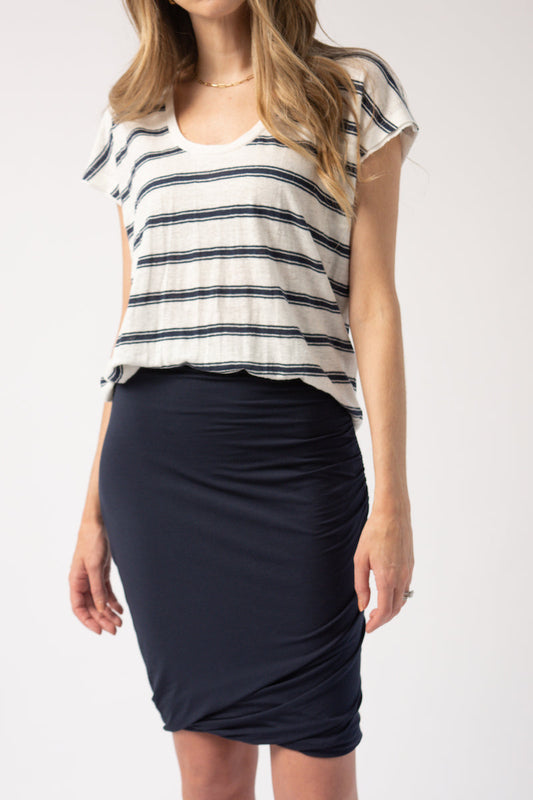 FRAME Easy Scoop Tee in Blanc Multi