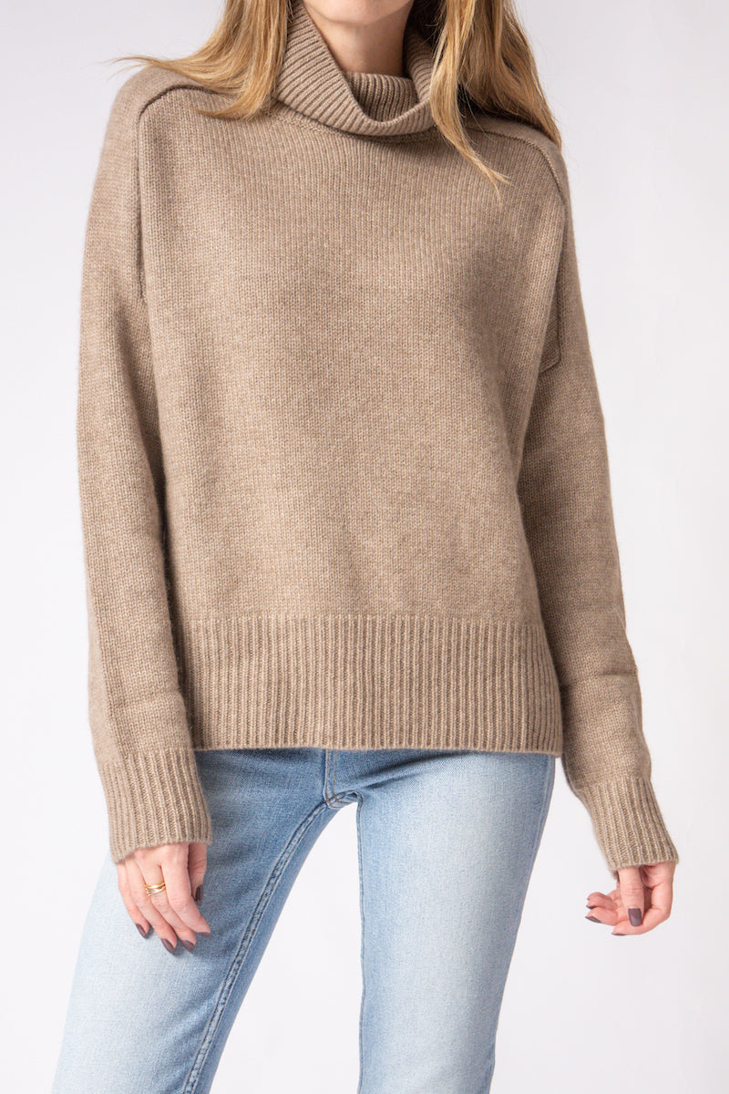 DOFFER BOYS Perfect Turtleneck Sweater in Biscuit