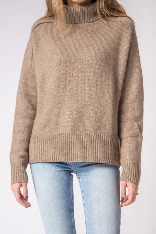 DOFFER BOYS Perfect Turtleneck Sweater in Biscuit