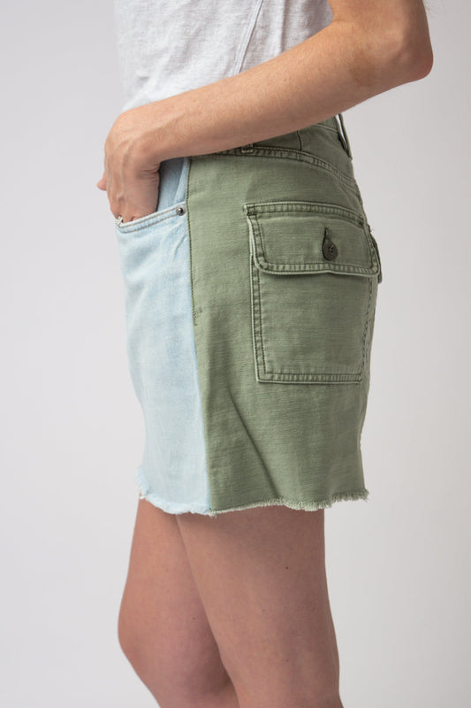 FRAME Le Mini Skirt Cargo Mix in Canteburry