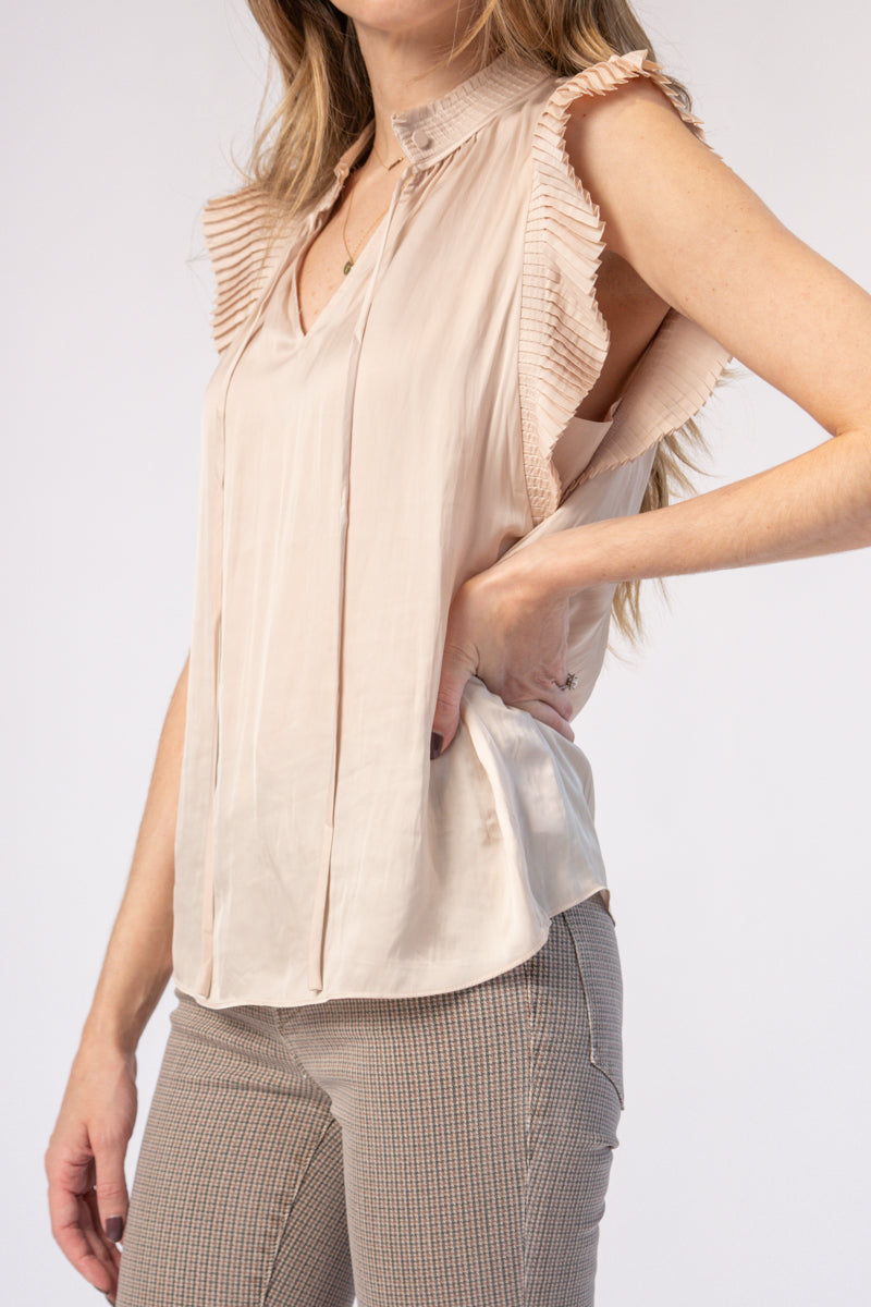 FRAME Pleated Keyhole Blouse in Parchment