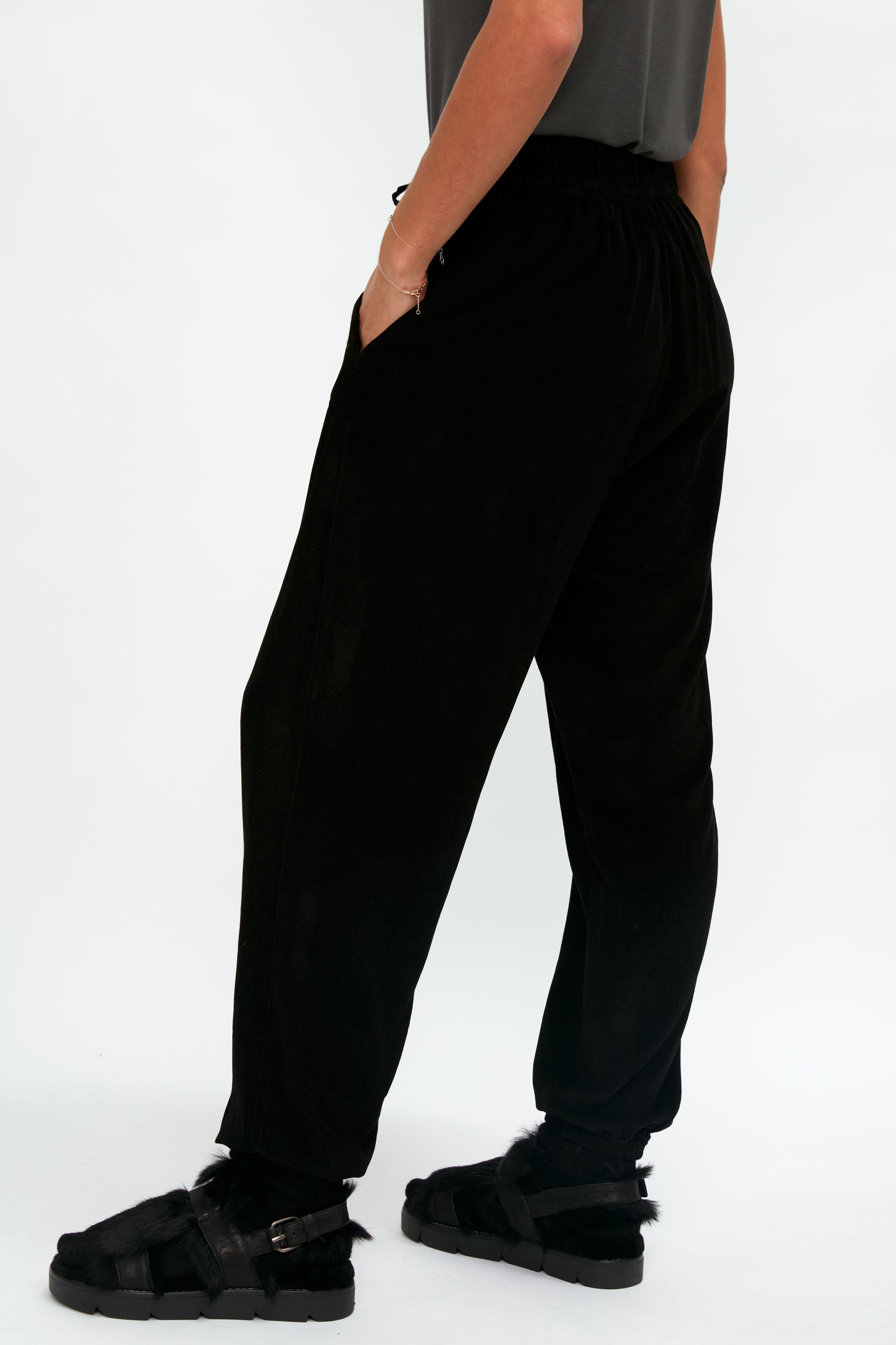TANDEM Slouchy Track Pant in Black