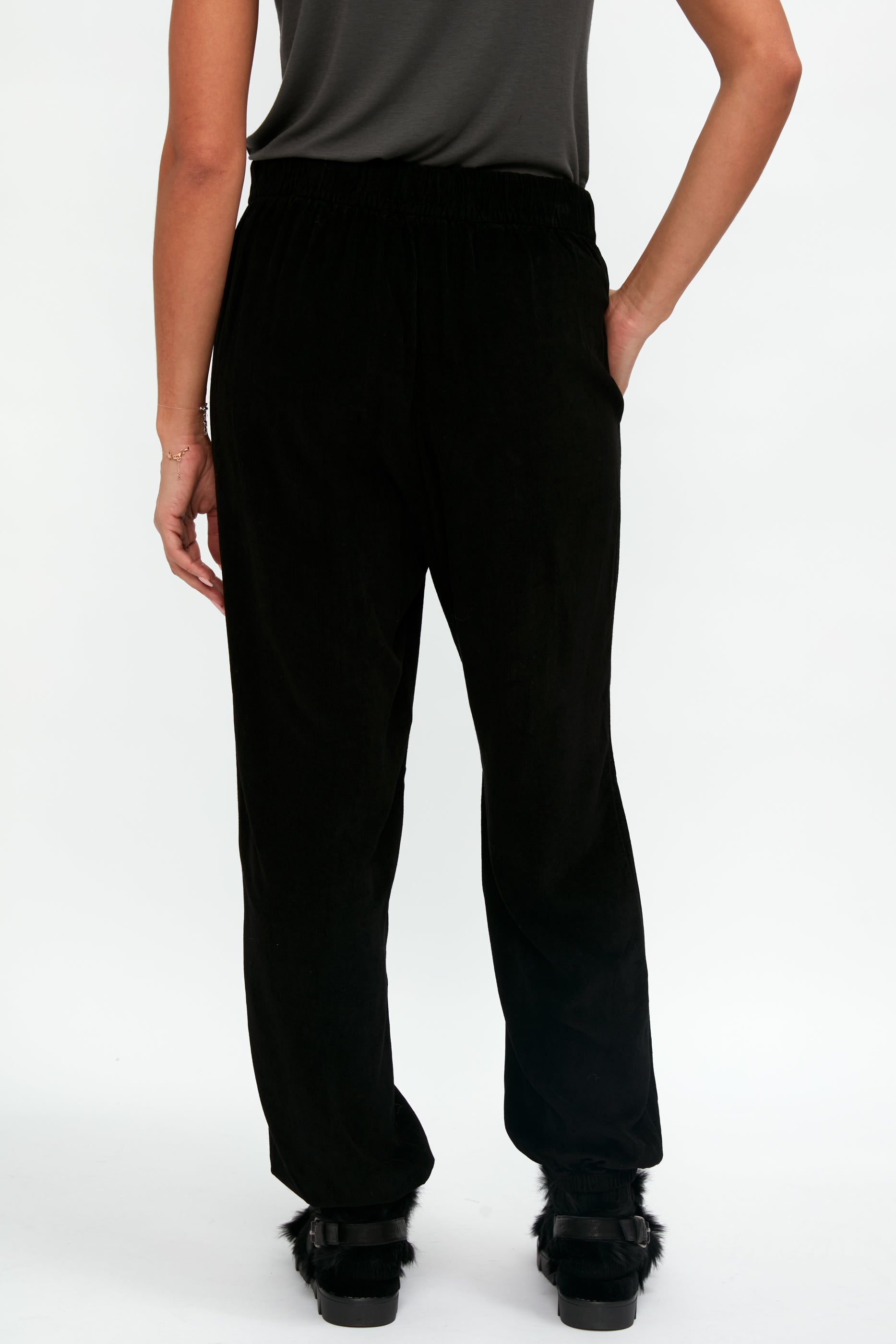 TANDEM Slouchy Track Pant in Black