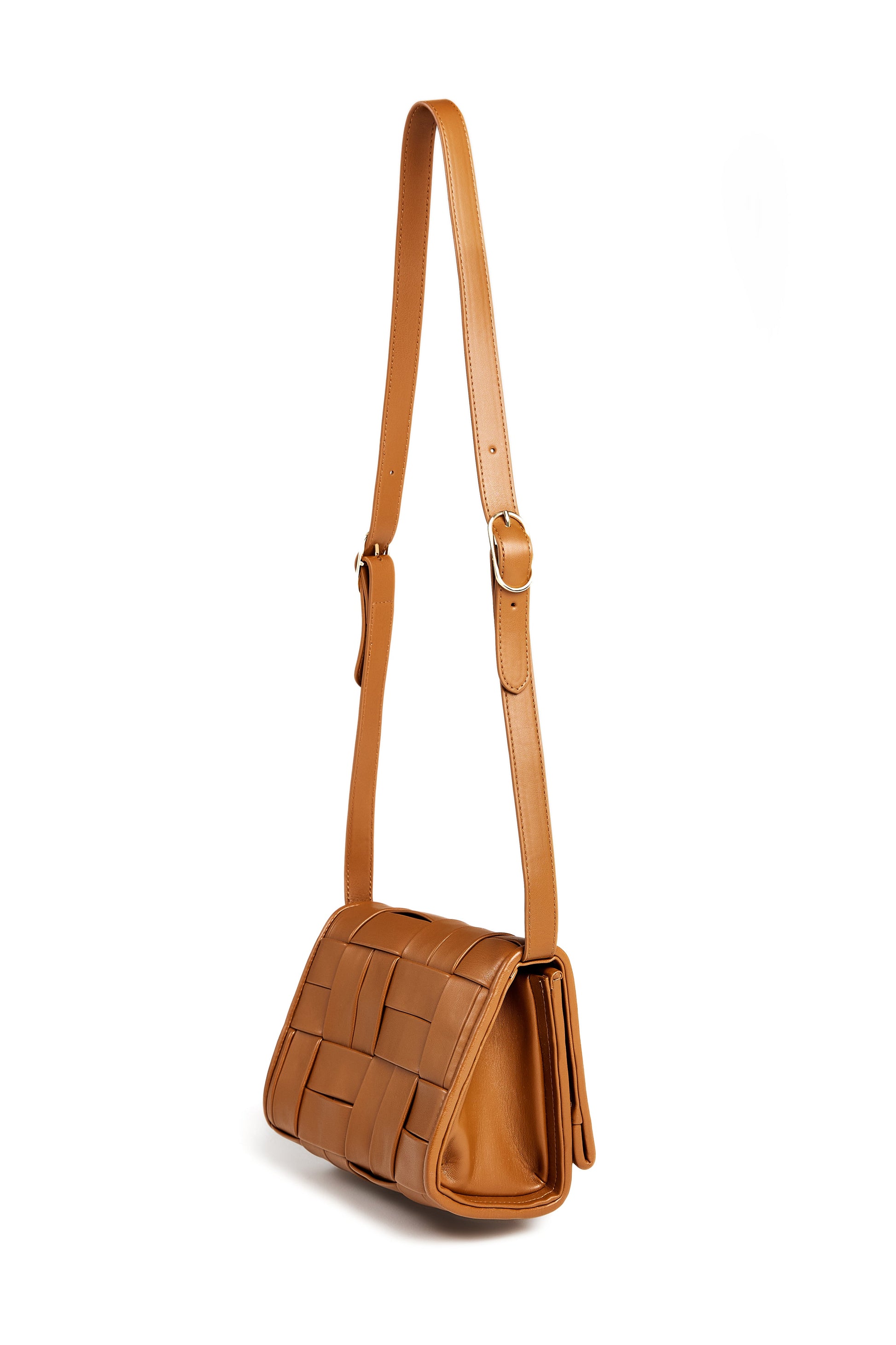 THEMOIRè Feronia Flat Weaved Bag in Toffee