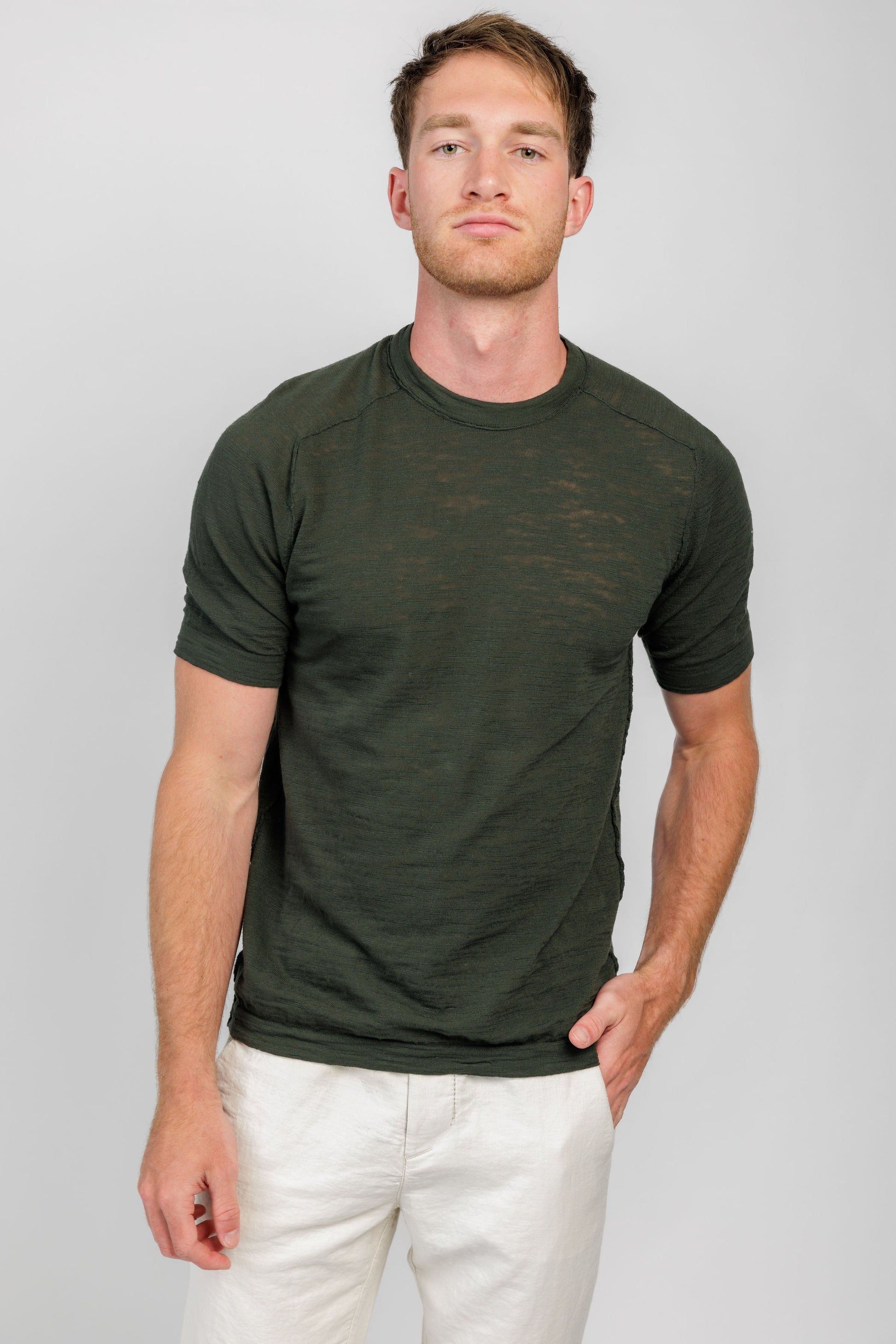 TRANSIT Crewneck T-Shirt in Forest Black