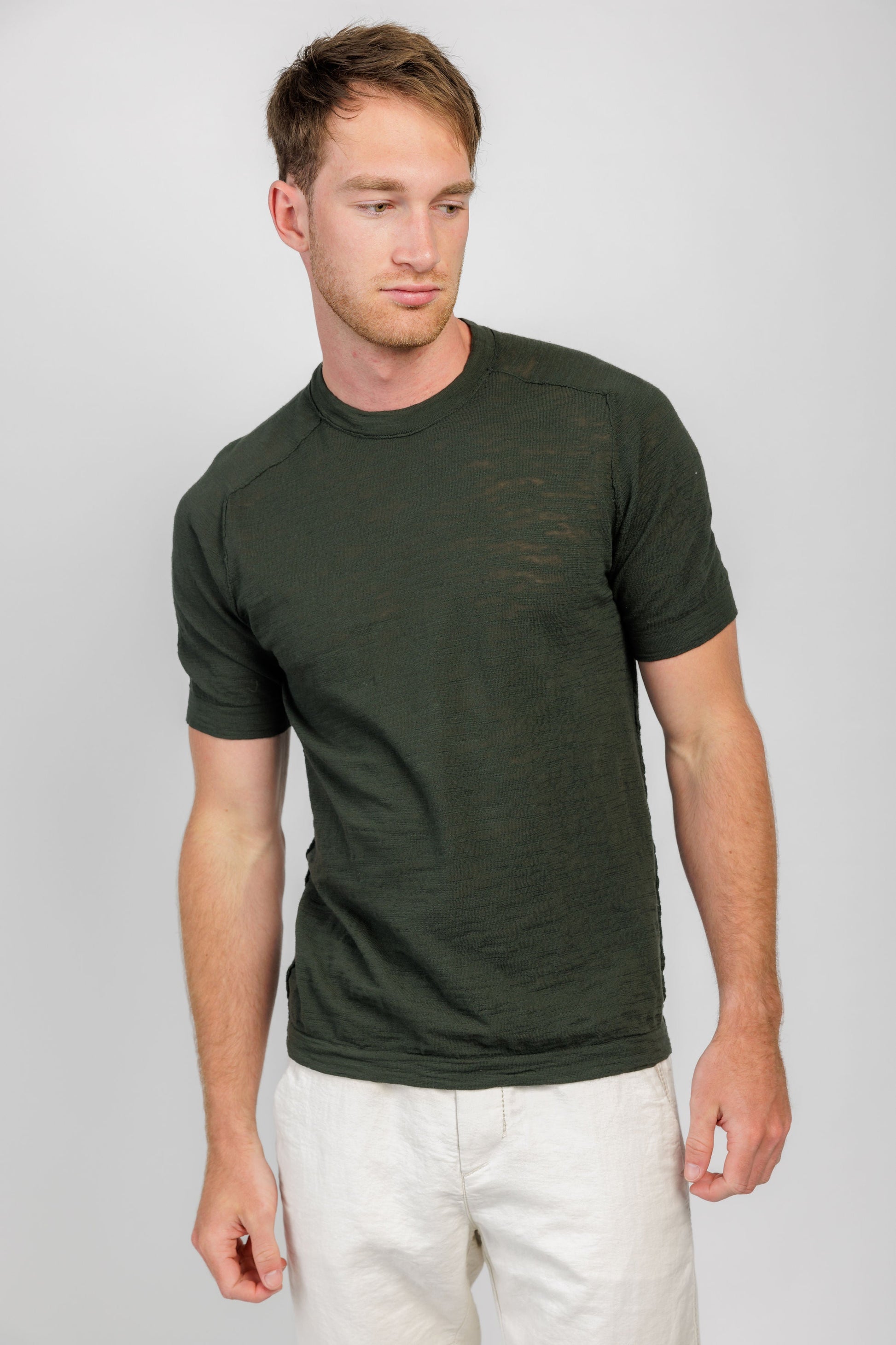 TRANSIT Crewneck T-Shirt in Forest Black