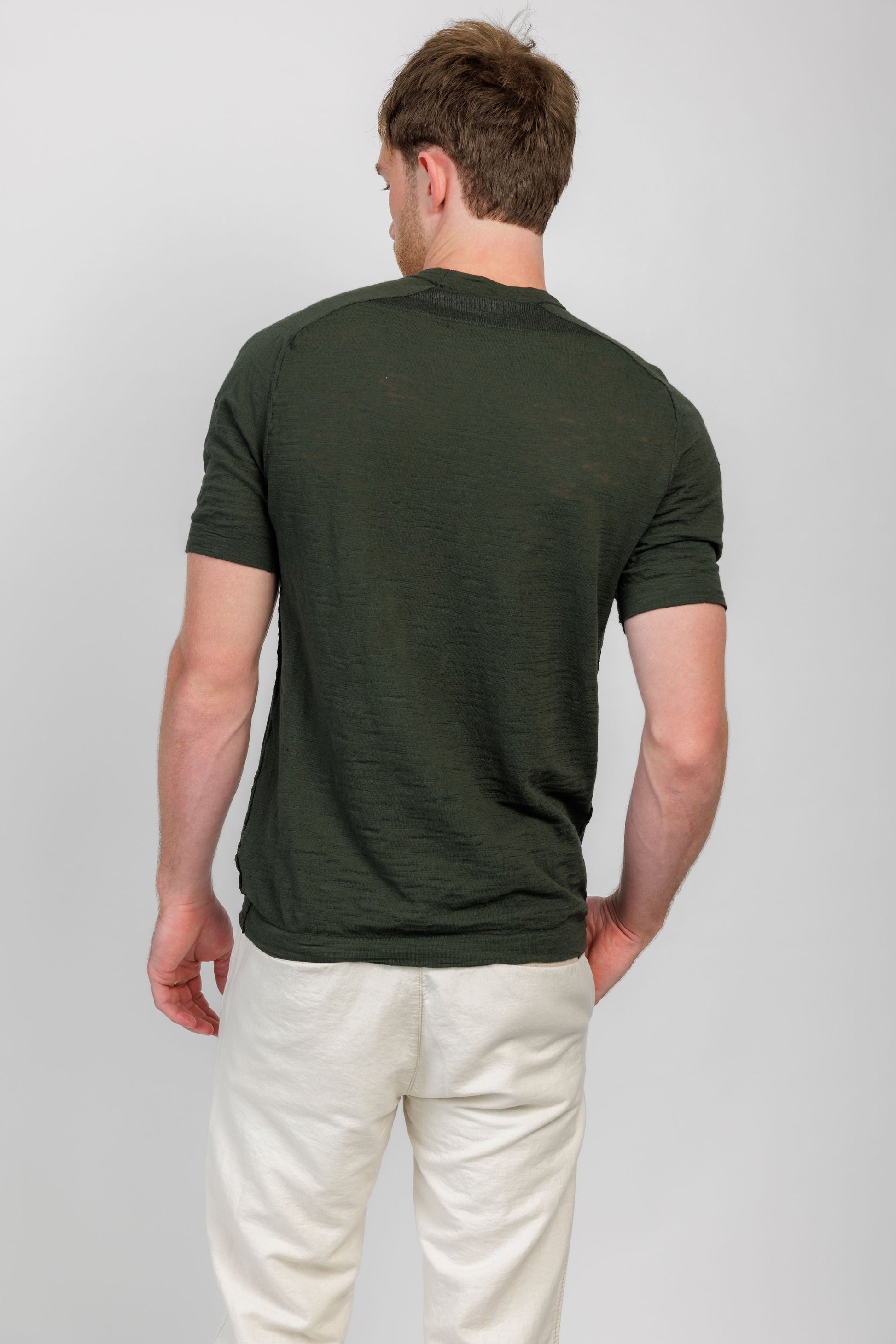 TRANSIT Crewneck T-Shirt in Forest Black