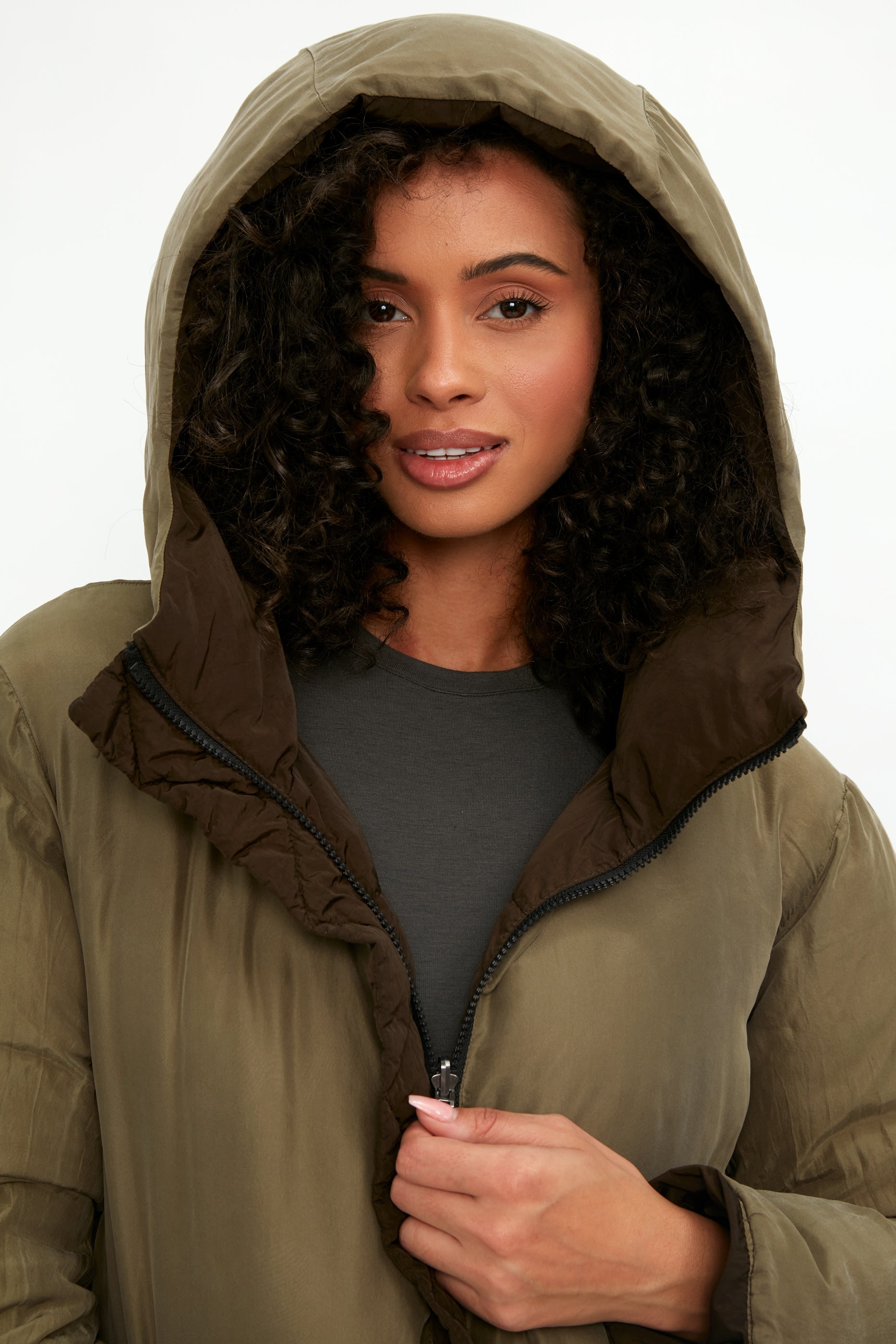 TRANSIT Reversible Hooded Down Coat Jacket in Mud