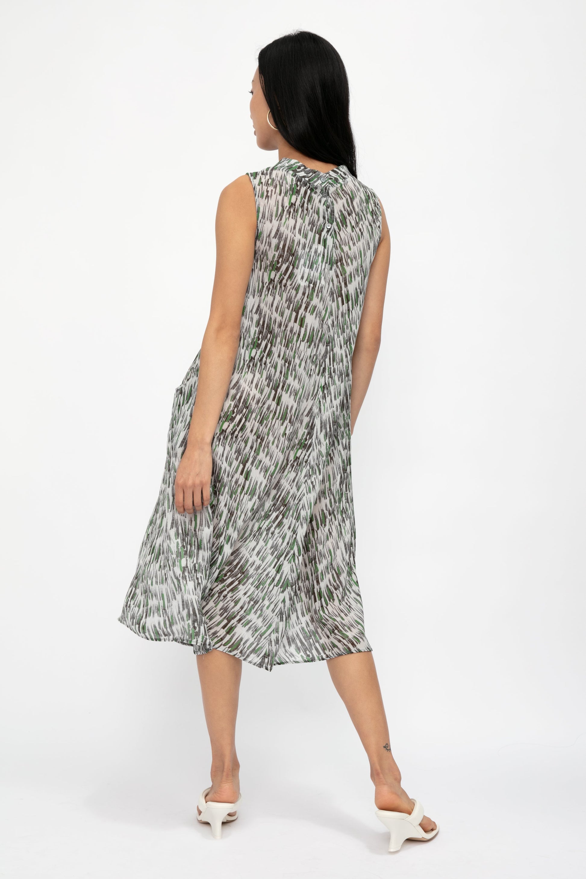 TRANSIT Sleeveless Swing Dress in Grey Multi