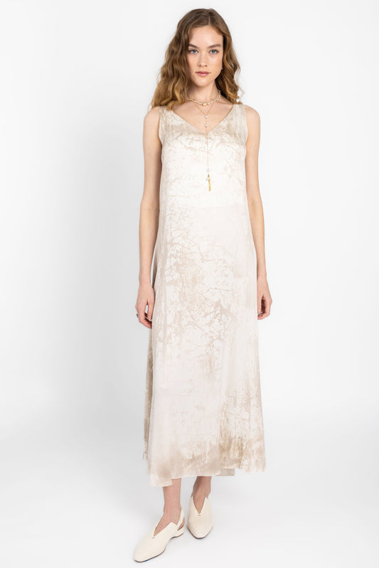 AVANT TOI Marmo Effect V-Neck Maxi Dress in Zenzero