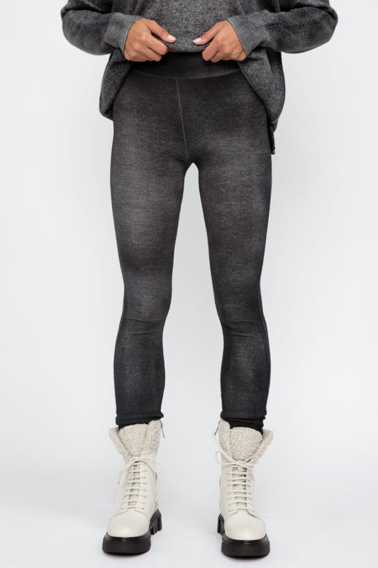 AVANT TOI Ribbed Cashmere Stretch Legging in Nero