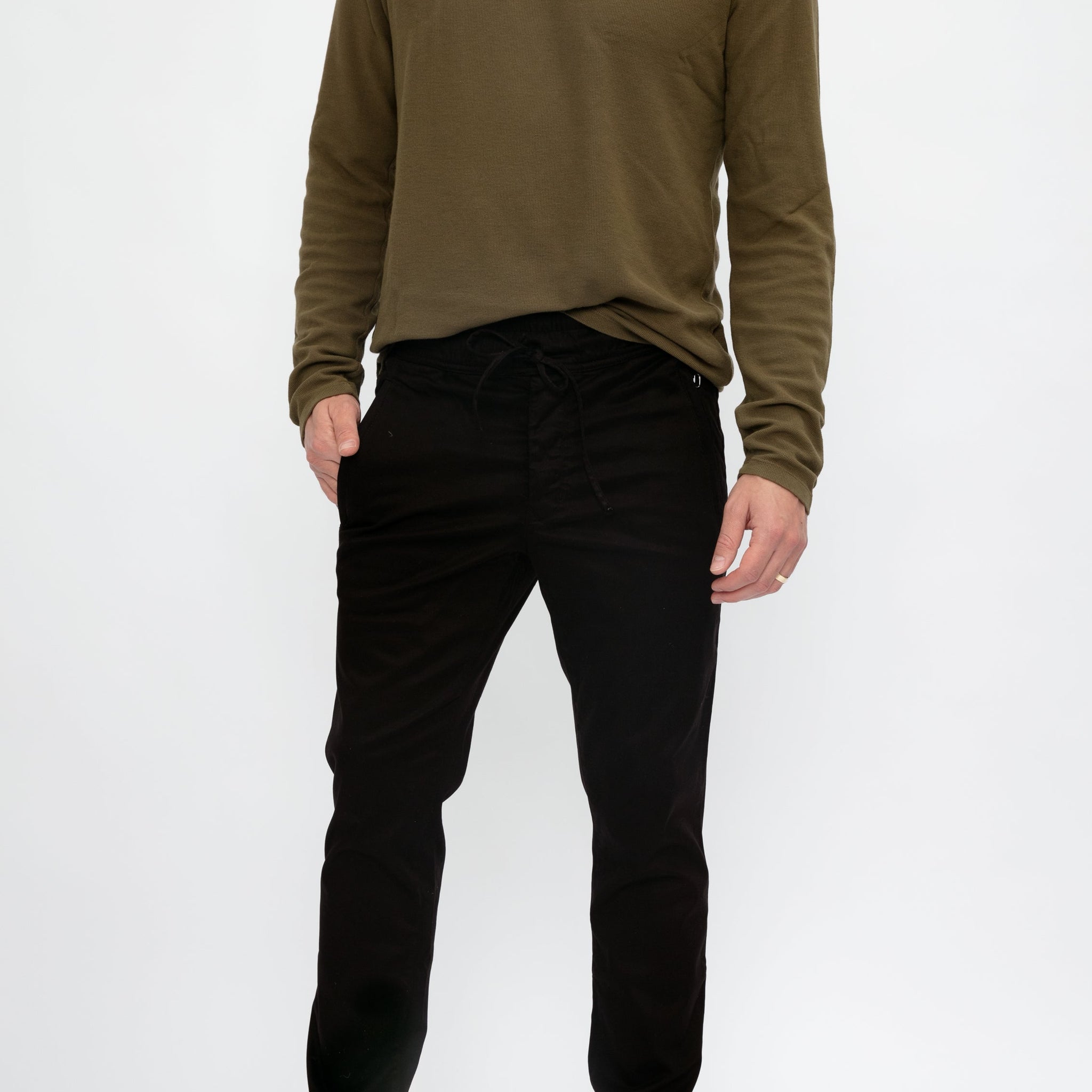 COTTON CITIZEN Simon Pant in Jet Black