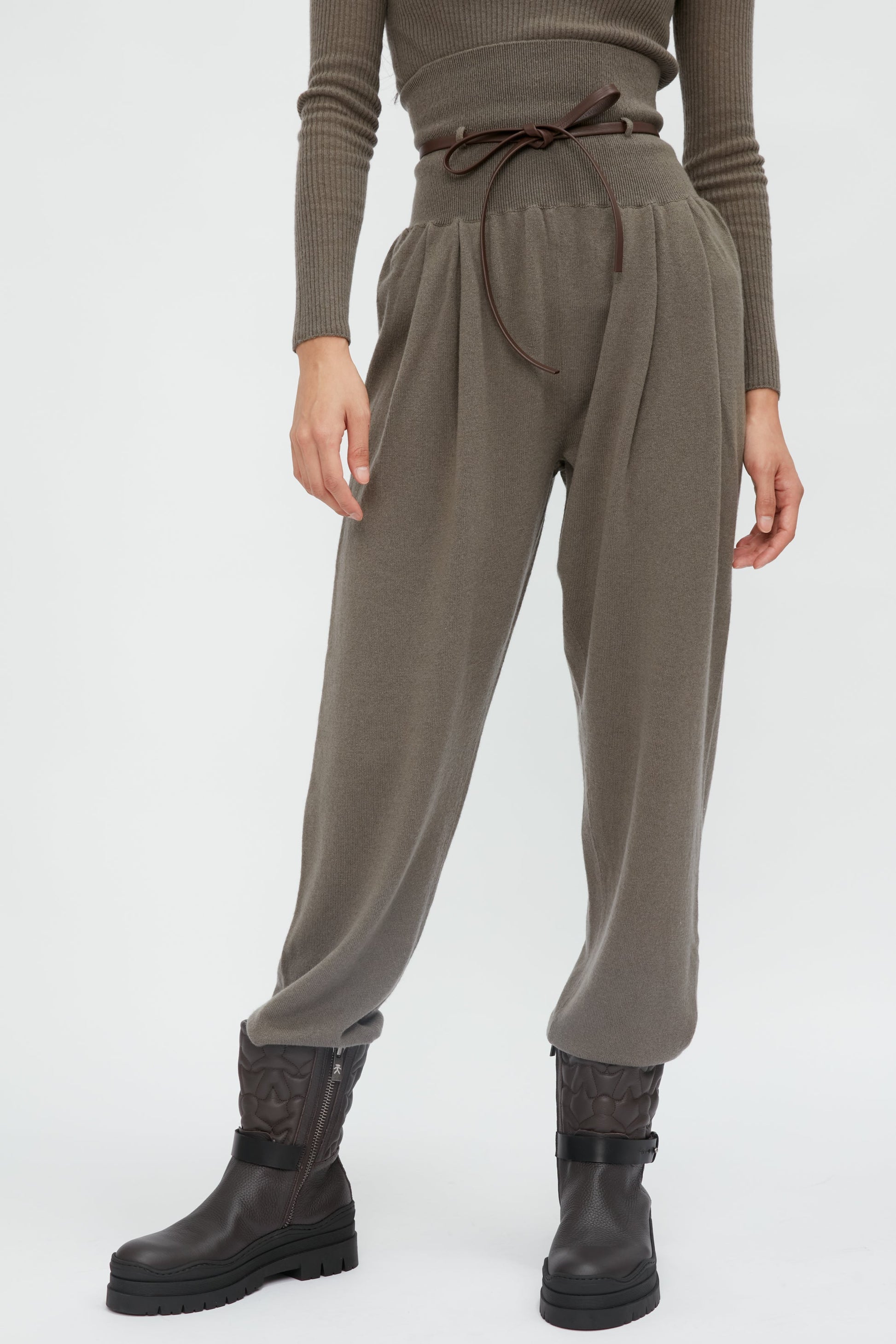 FABIANA FILIPPI High-Waist Jogger Pant in Militare