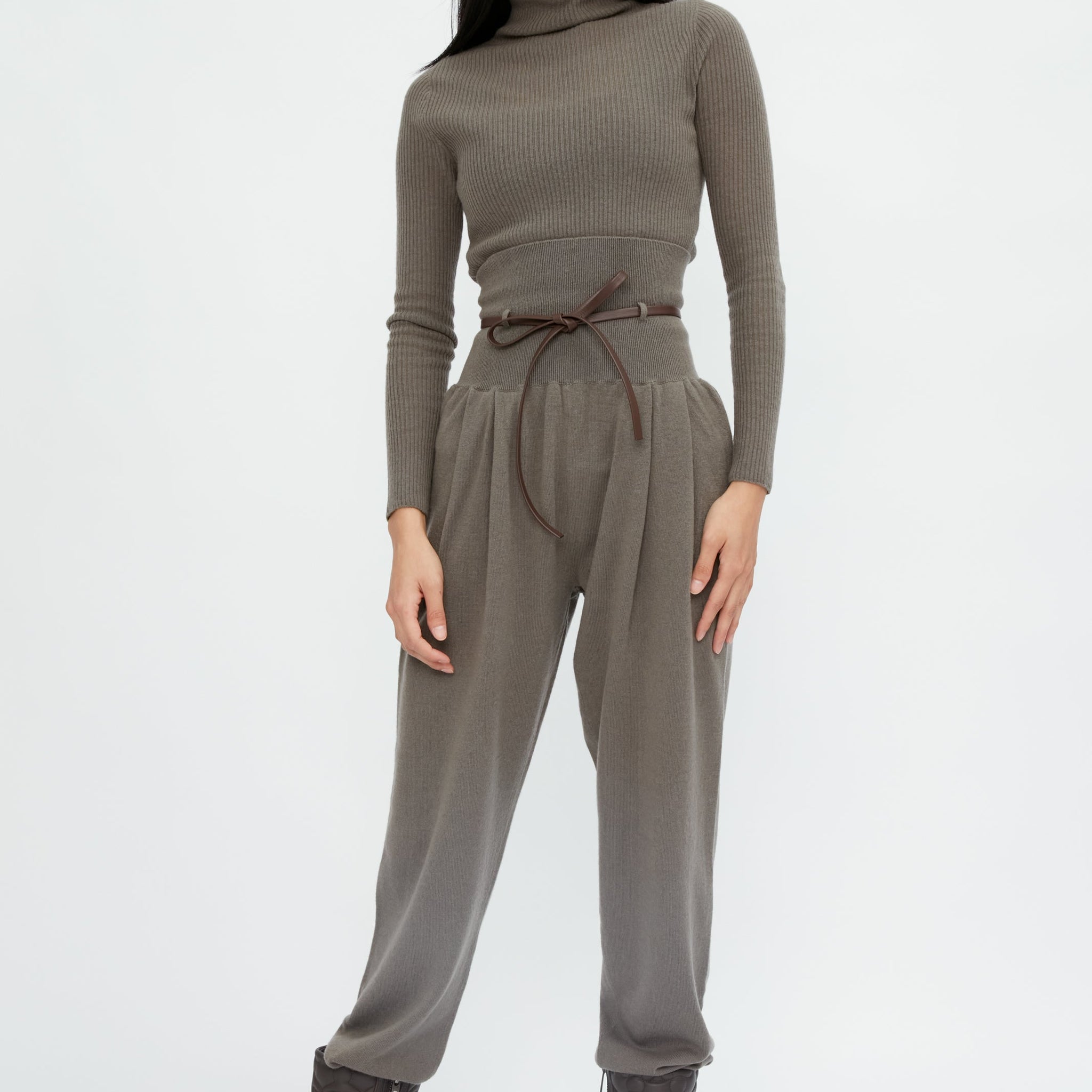 FABIANA FILIPPI High-Waist Jogger Pant in Militare