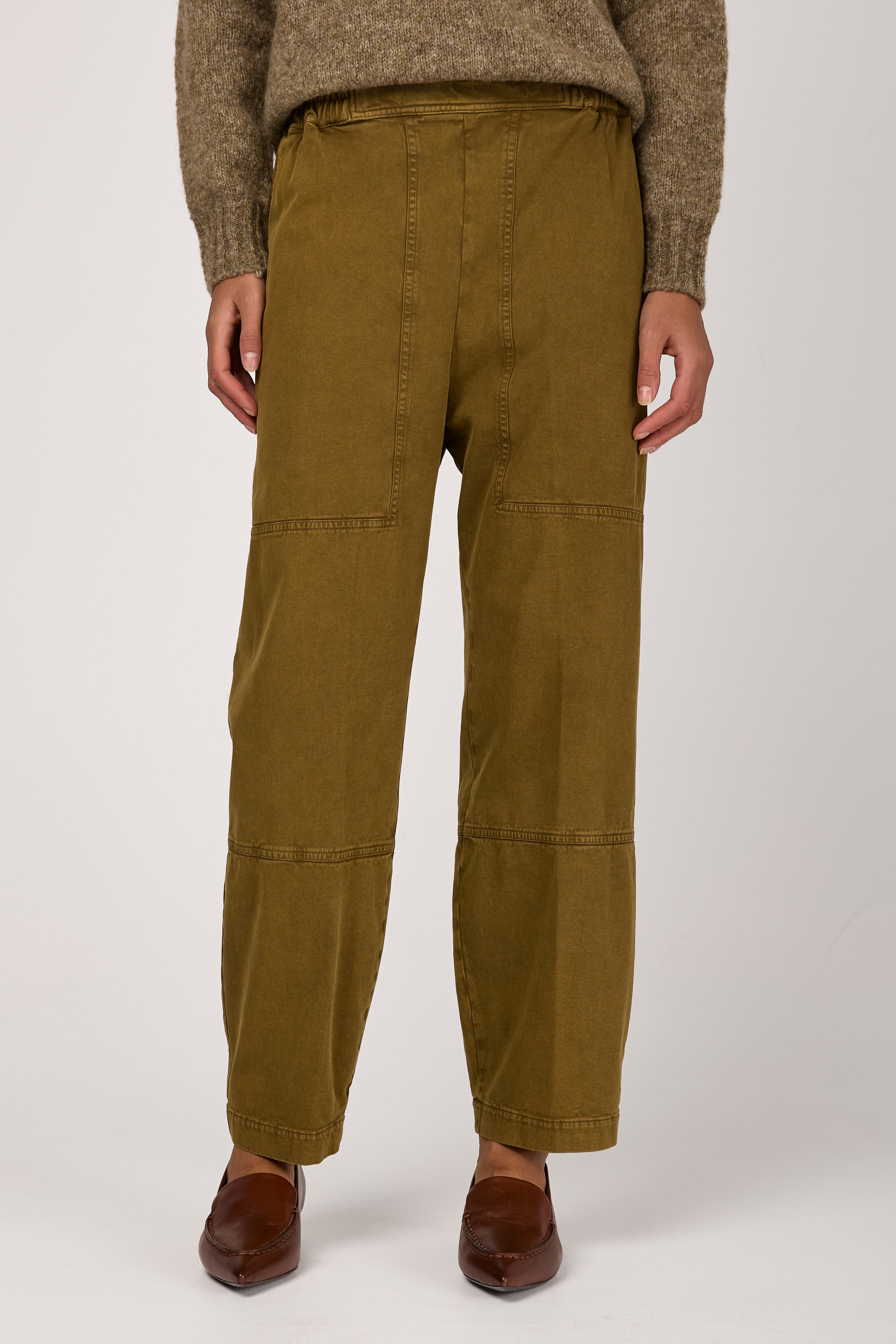 Cotton Woven Pant in Oliva