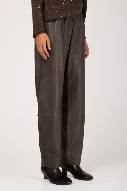 Leather Pant in Mastice