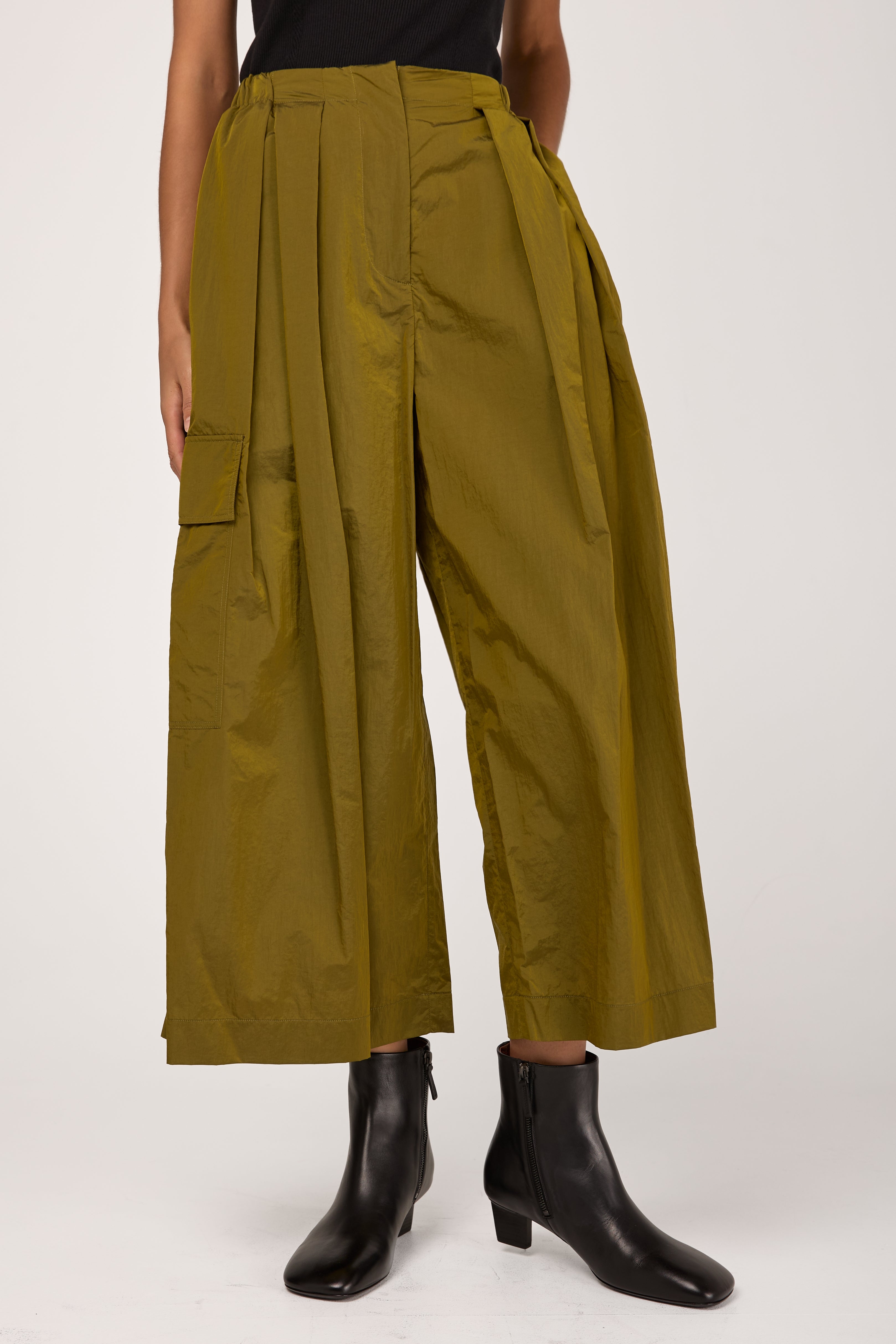 Cropped Palazzo Trousers in Oliva
