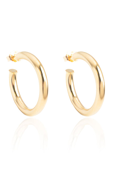 L.A. STEIN Medium Chunky Hoop Earrings in Yellow Gold