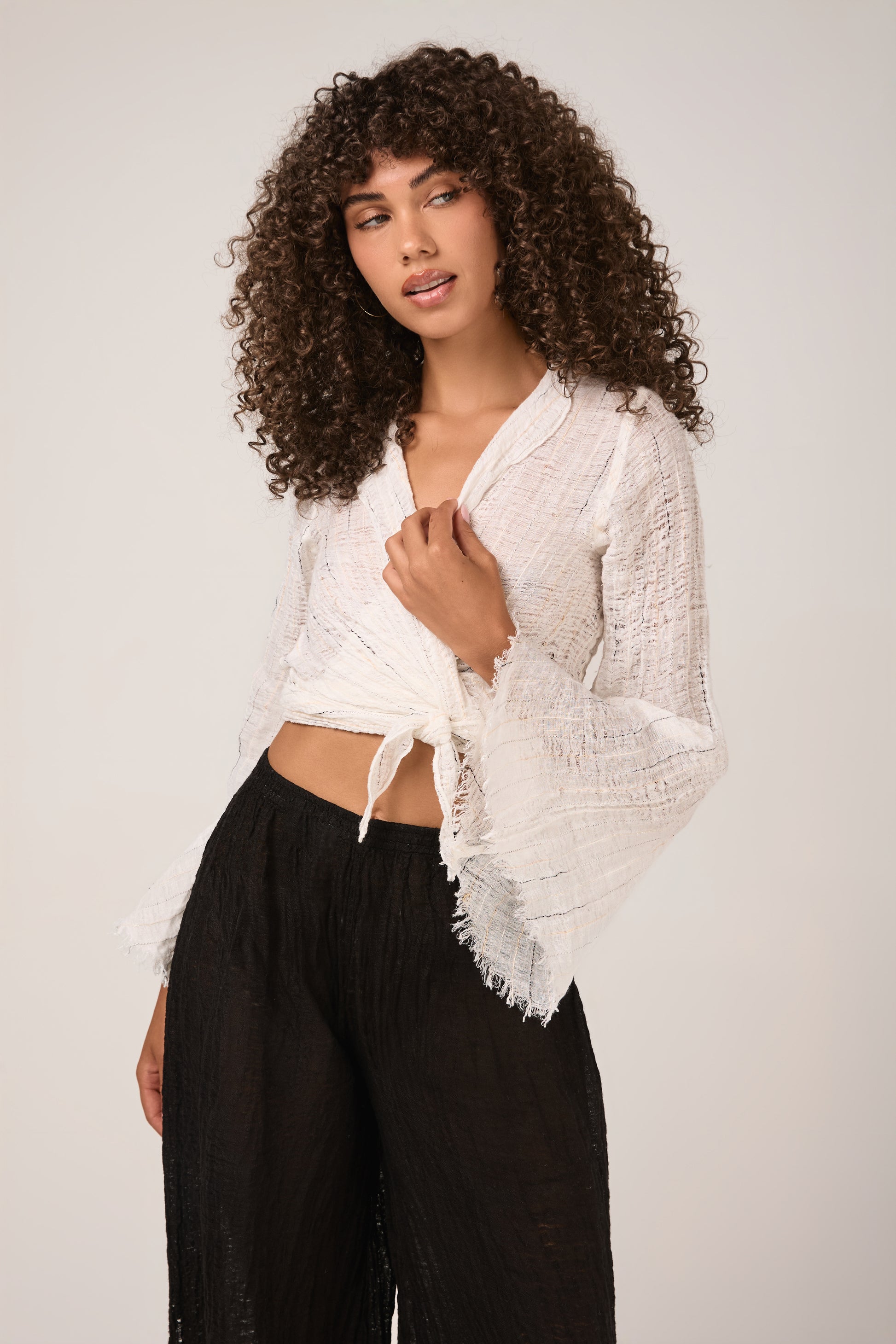 LA BOTTEGA DI BRUNELLA Garza Egitto Bolero Mango Top in Latte