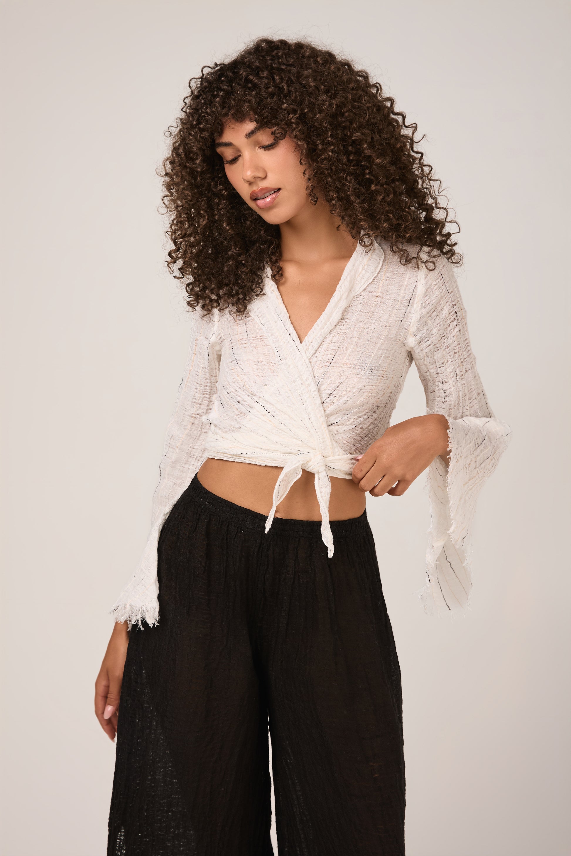 LA BOTTEGA DI BRUNELLA Garza Egitto Bolero Mango Top in Latte