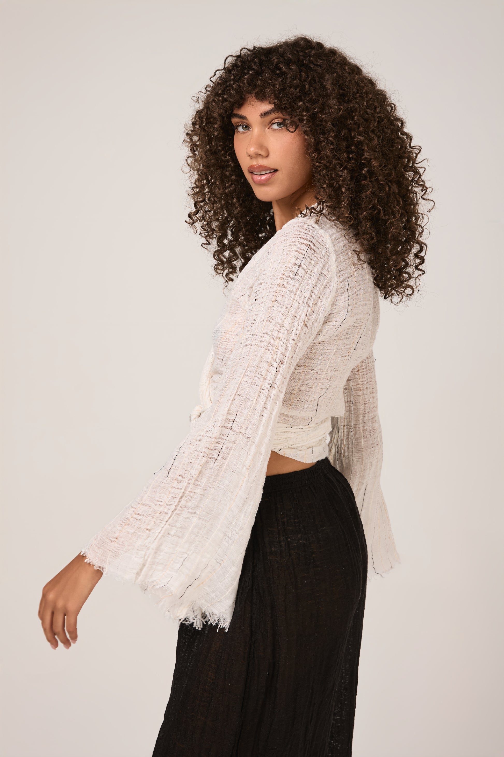 LA BOTTEGA DI BRUNELLA Garza Egitto Bolero Mango Top in Latte
